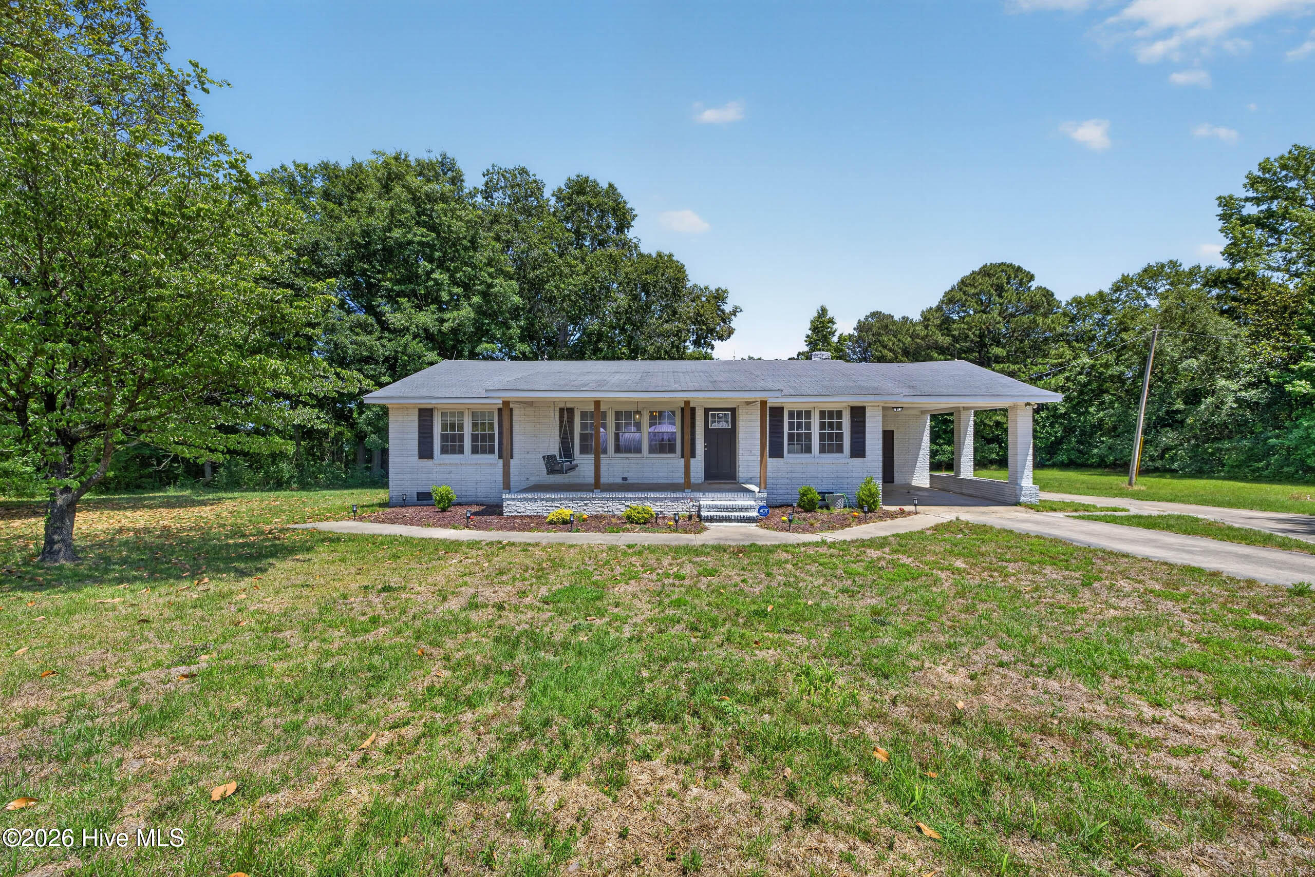 437 E Wards Bridge Road Property Photo 1