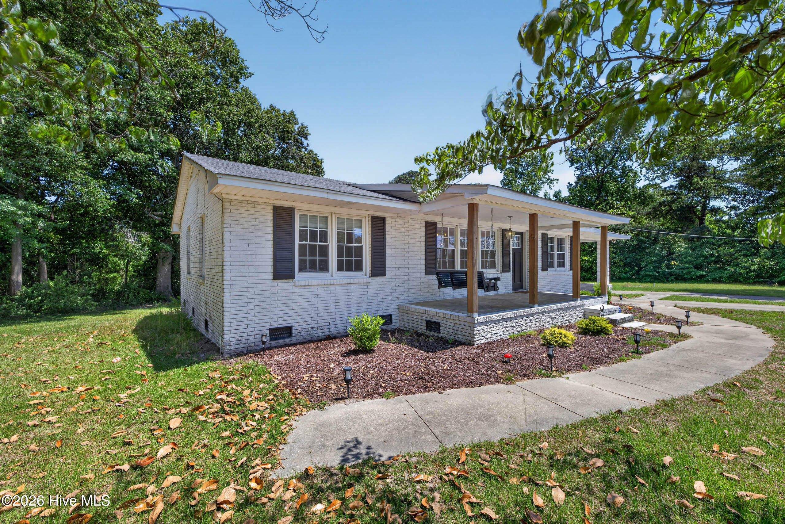 437 E Wards Bridge Road Property Photo 2