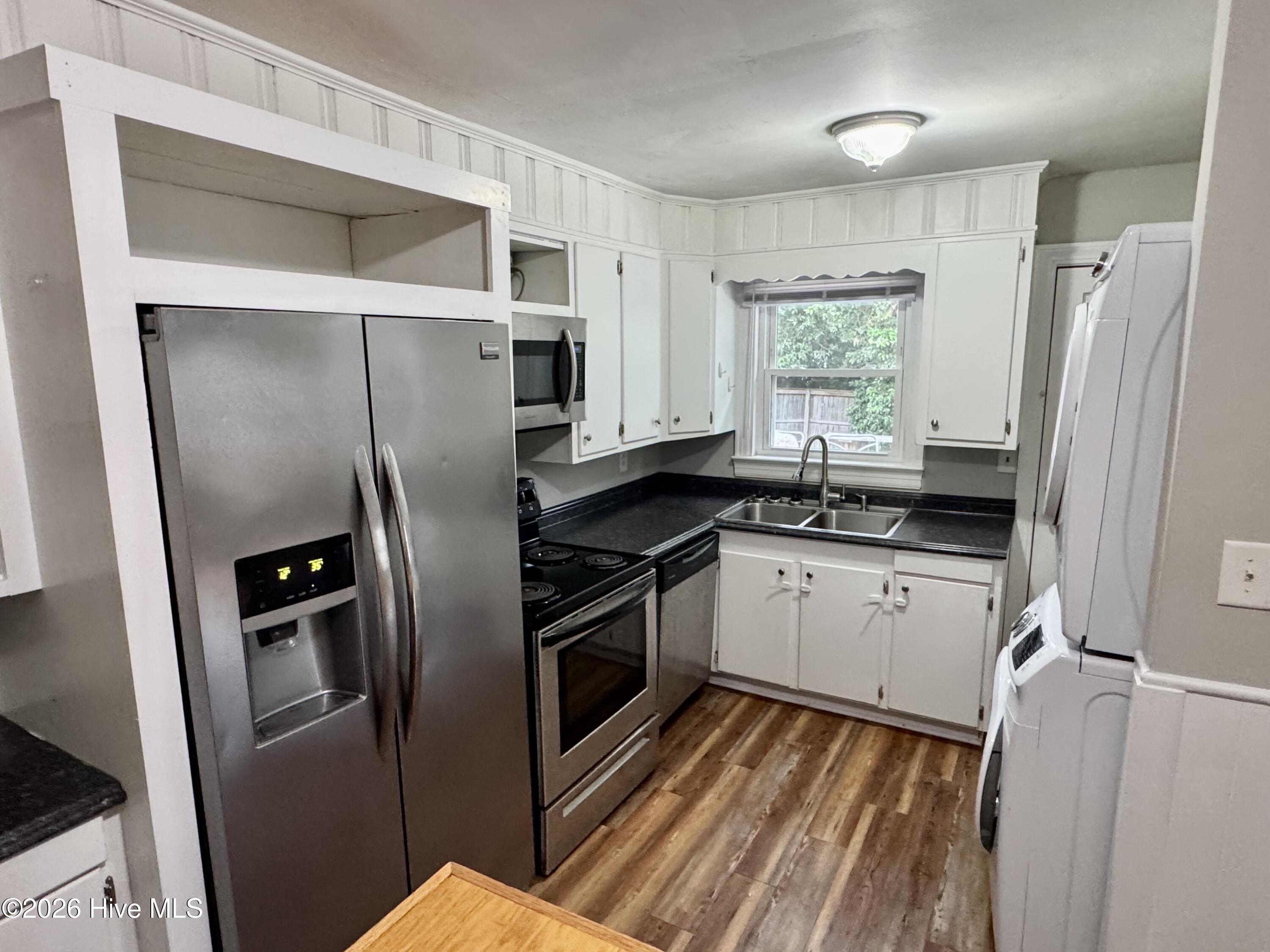 1307 Willow Street B Property Photo 5