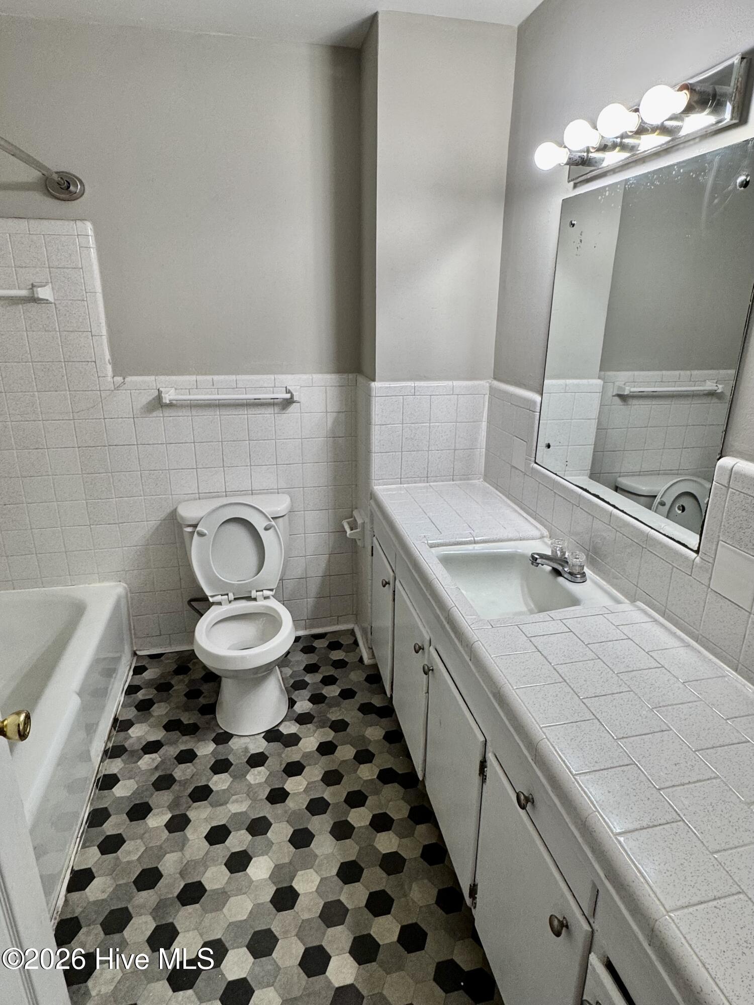 1307 Willow Street B Property Photo 12