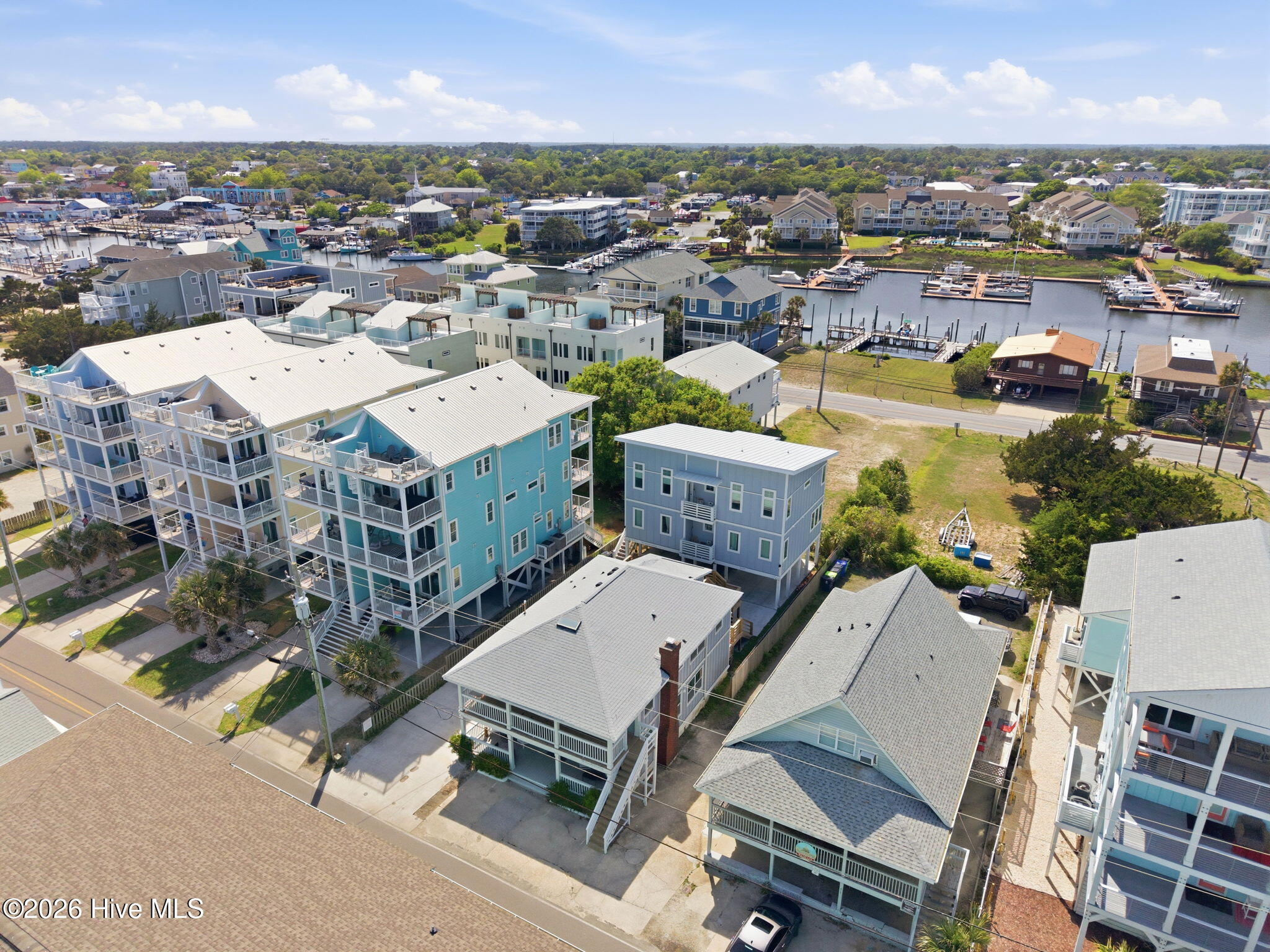 415 Carolina Beach Avenue N Property Photo 7