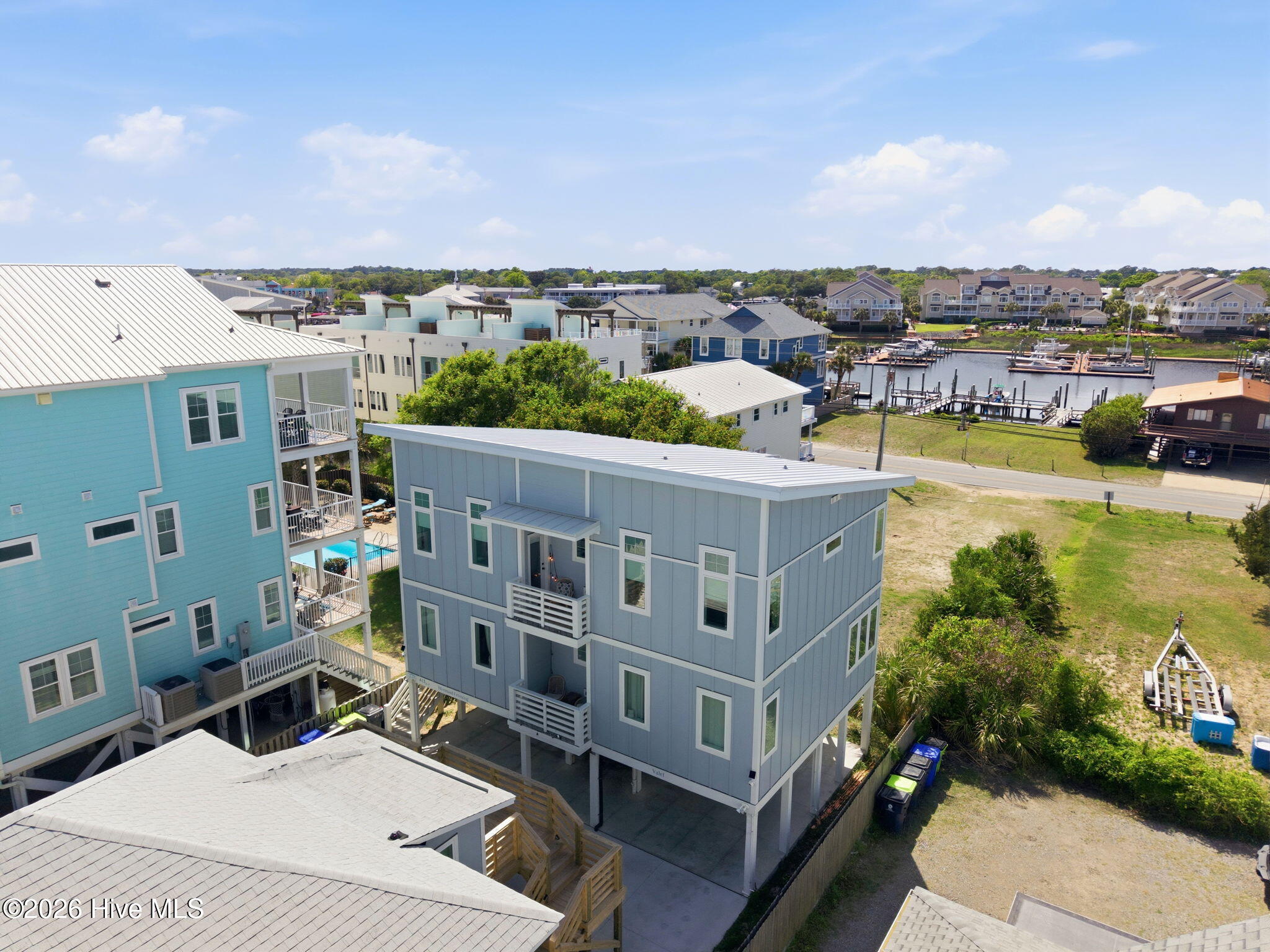 415 Carolina Beach Avenue N Property Photo 12