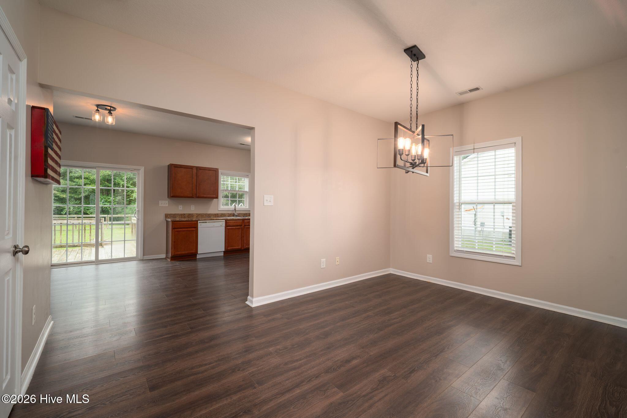 124 Saint Road Property Photo 11