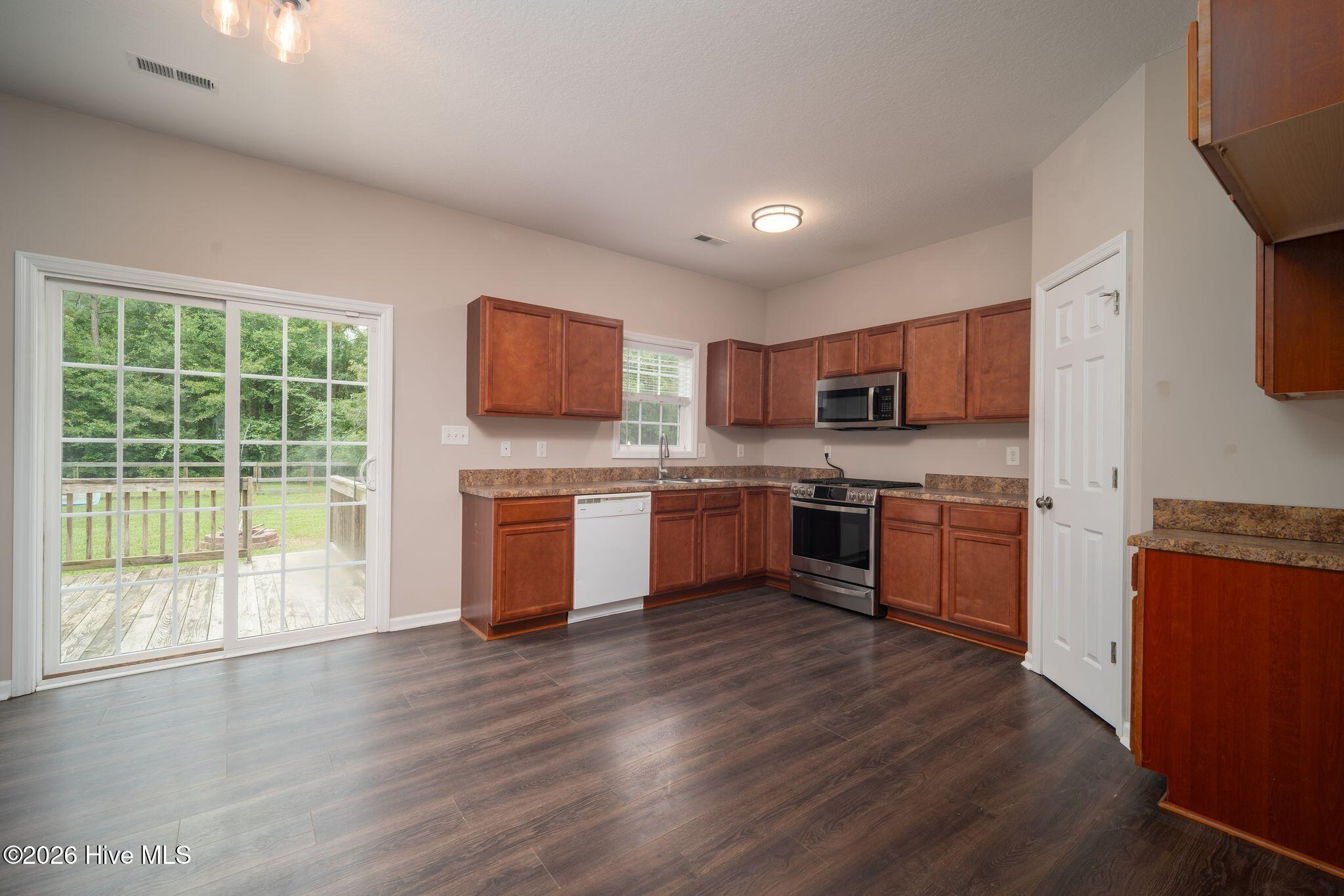 124 Saint Road Property Photo 15