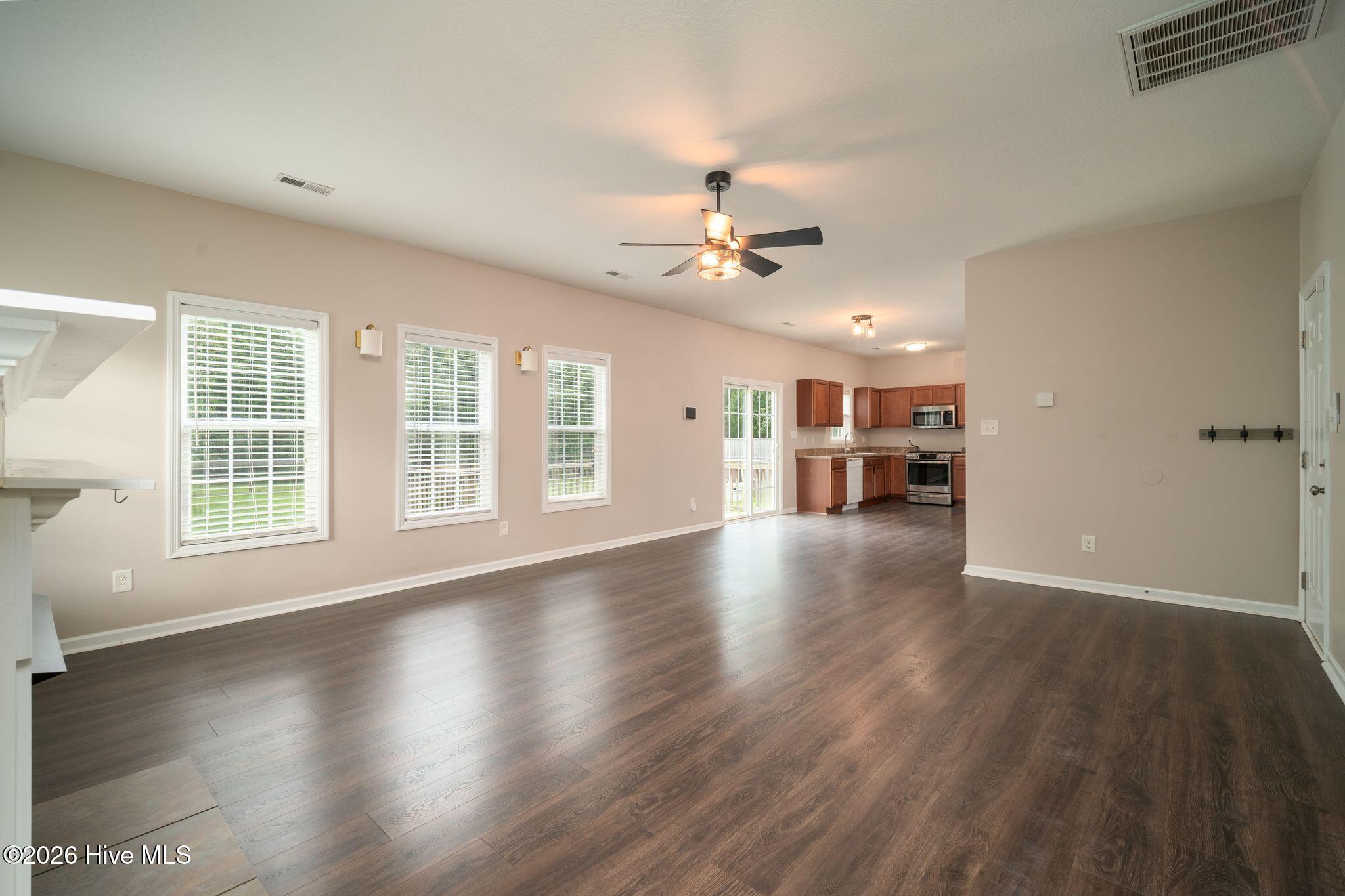 124 Saint Road Property Photo 23