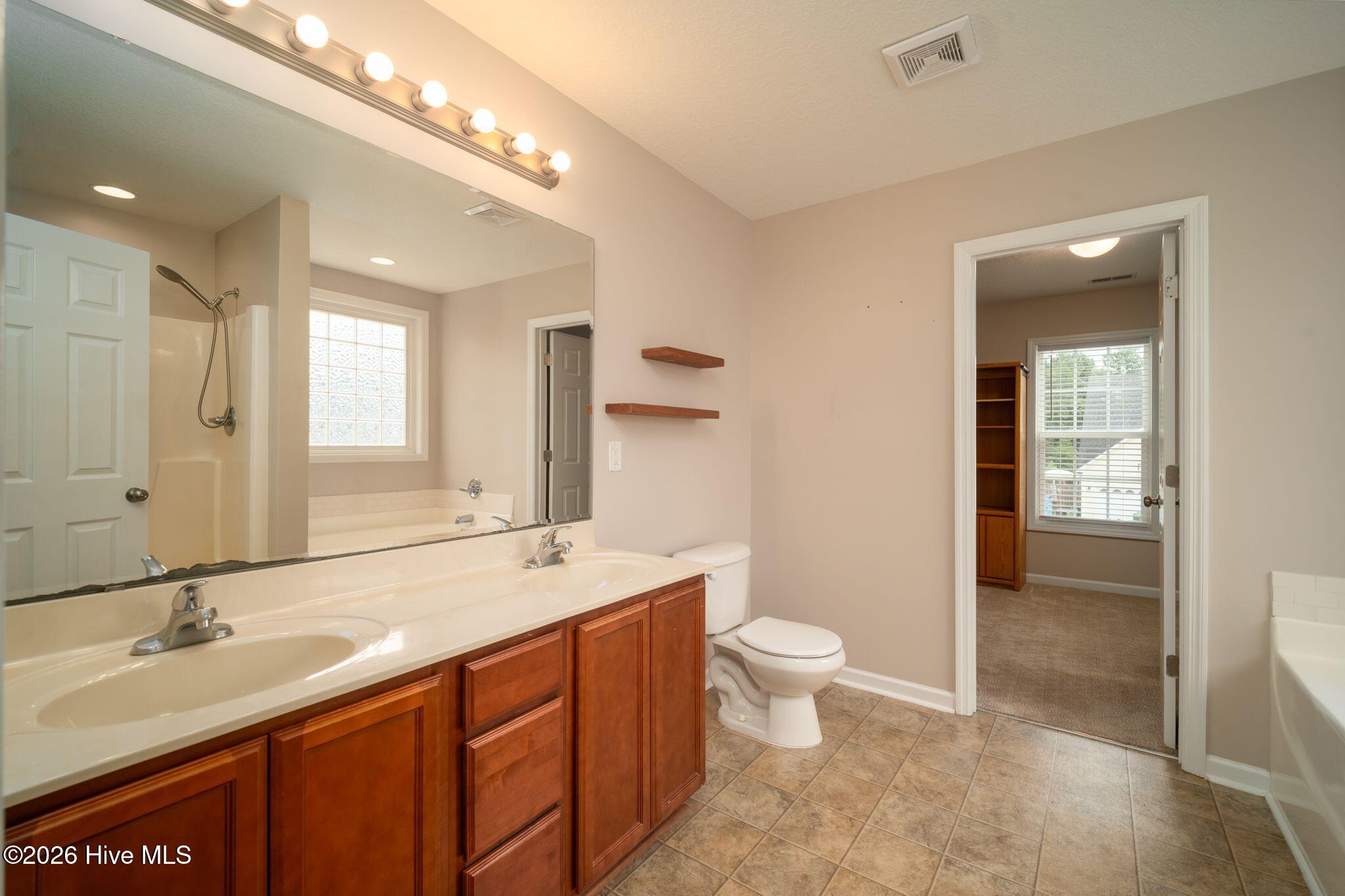 124 Saint Road Property Photo 30