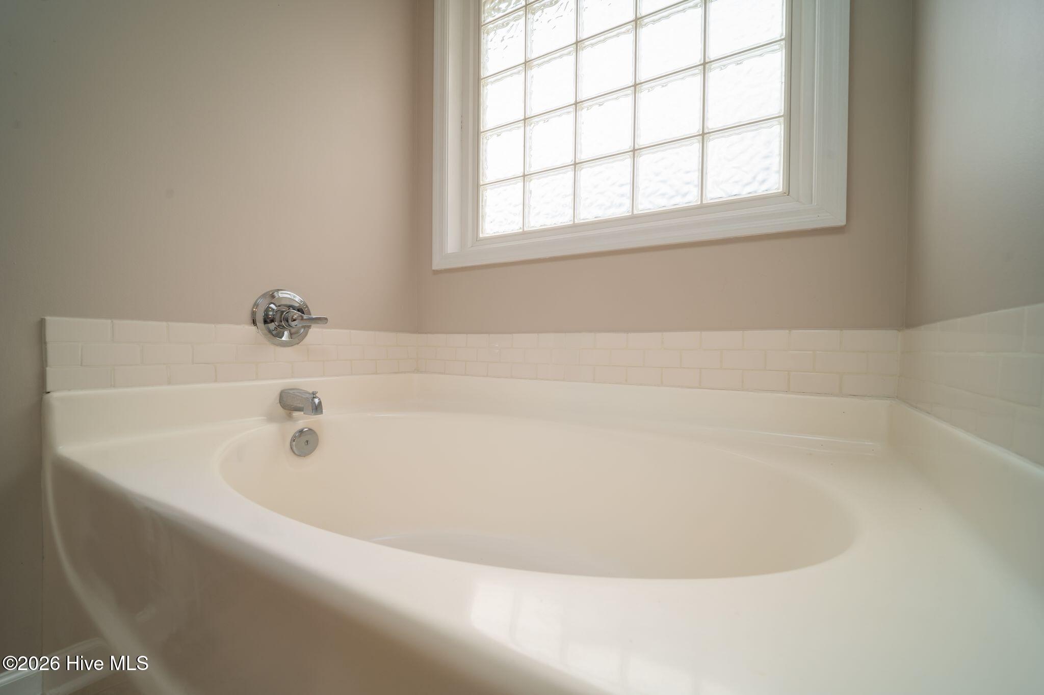 124 Saint Road Property Photo 33