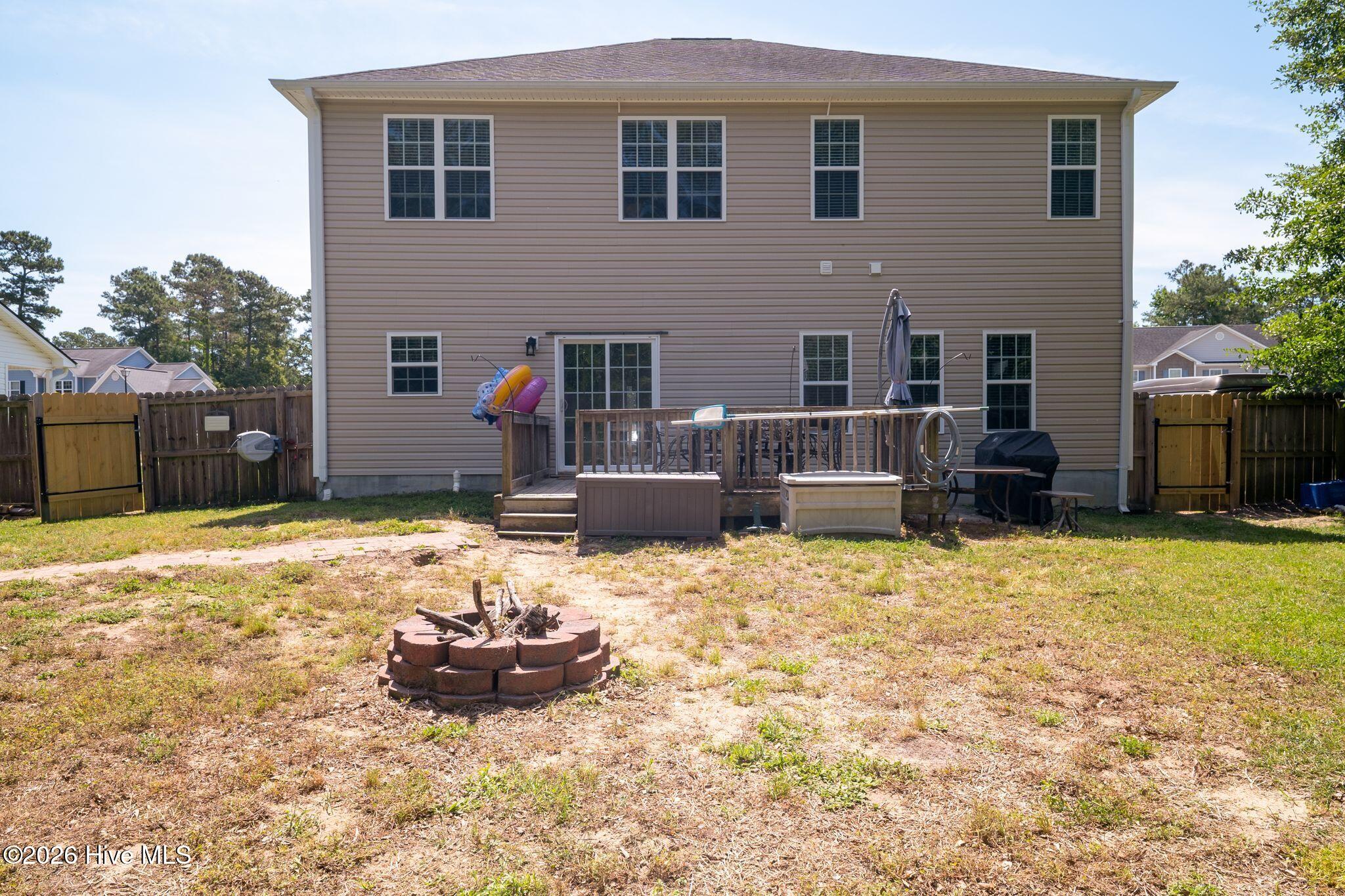 124 Saint Road Property Photo 43