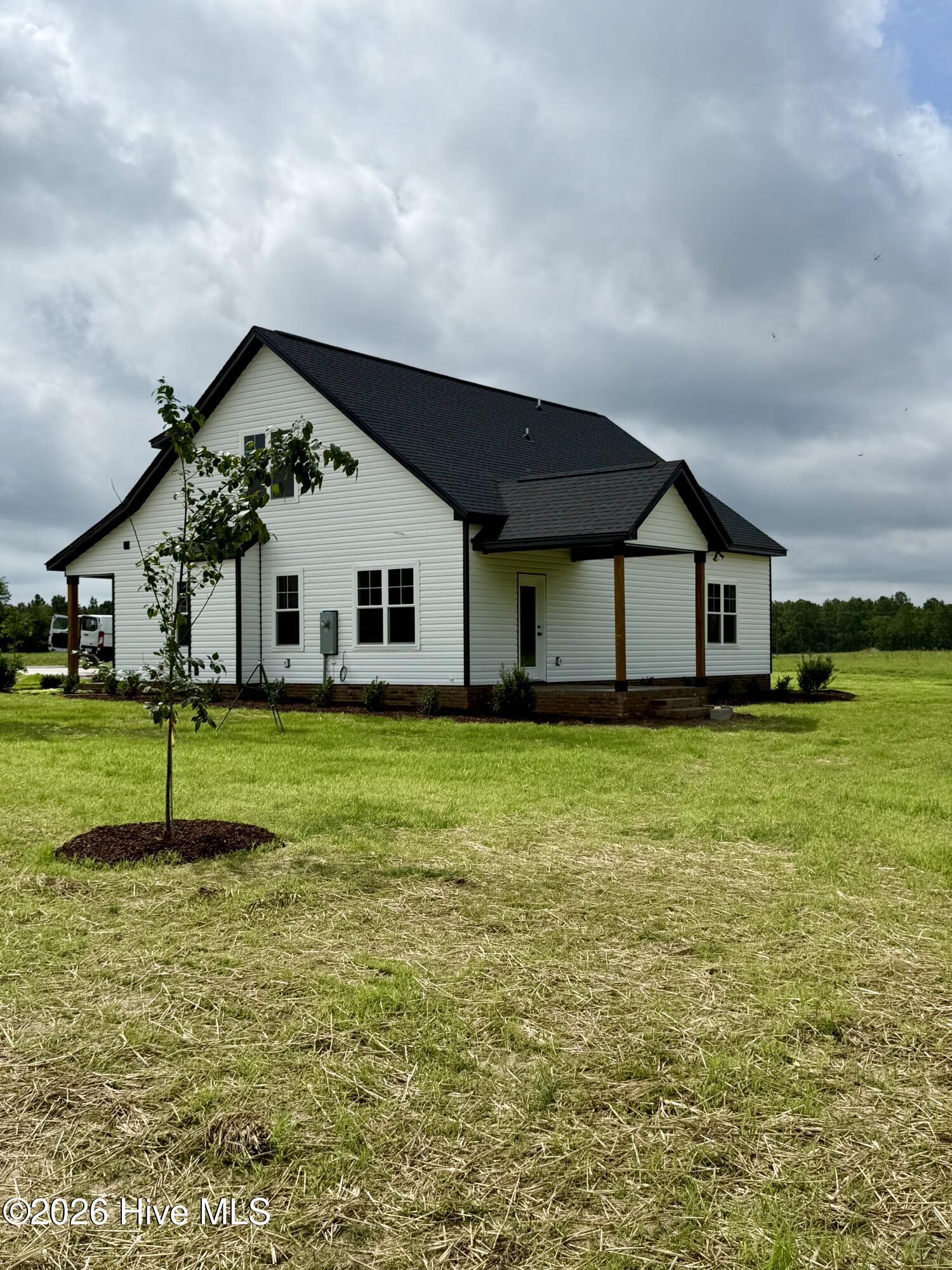 400 Mossy Cup Lane Property Photo 2