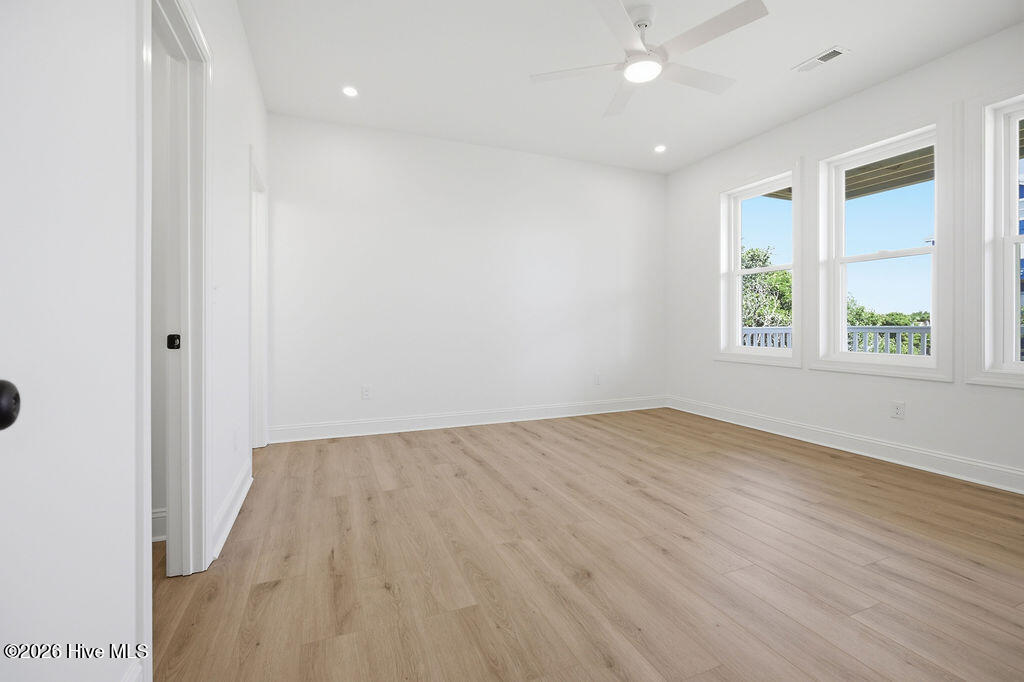 1 Bottlenose Boulevard Property Photo 44