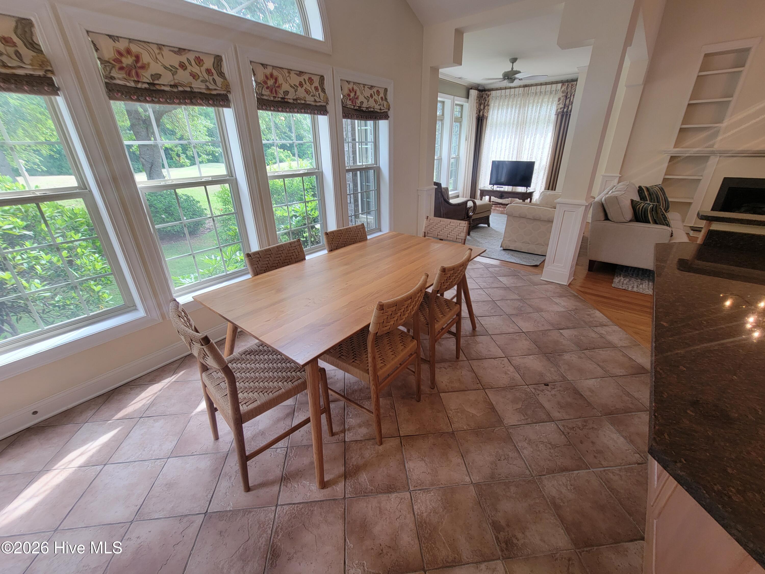 62 Abbington Place Sw Property Photo 13