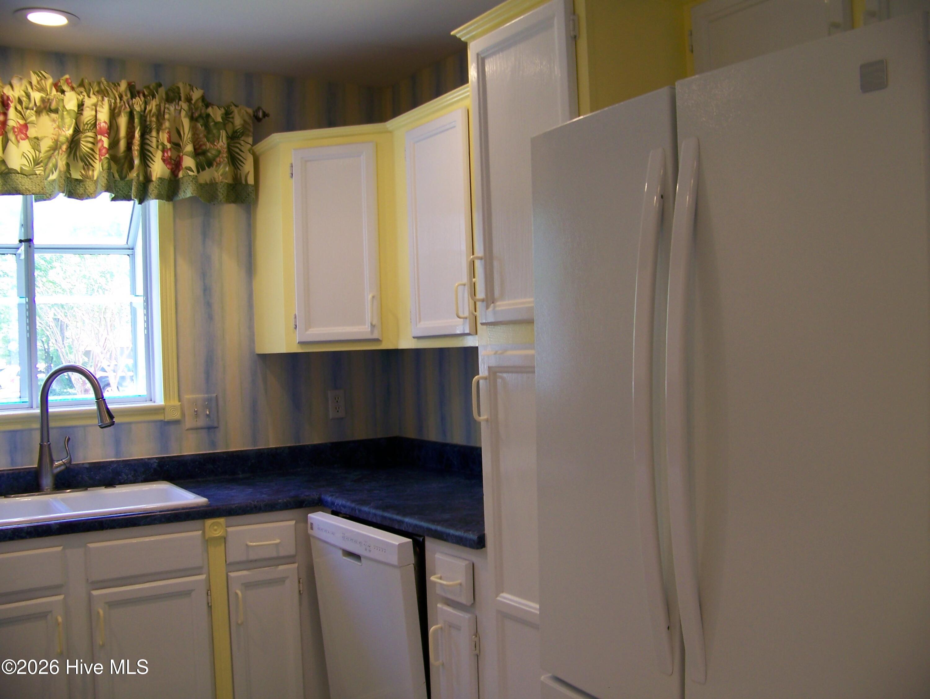 703 Cedarwood Village Property Photo 14