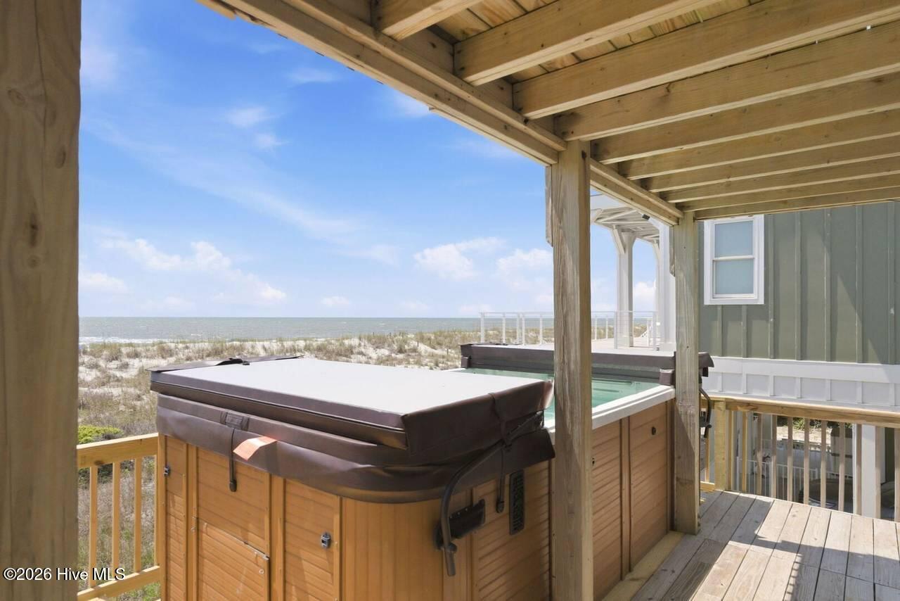 4327 E Beach Drive Property Photo 39