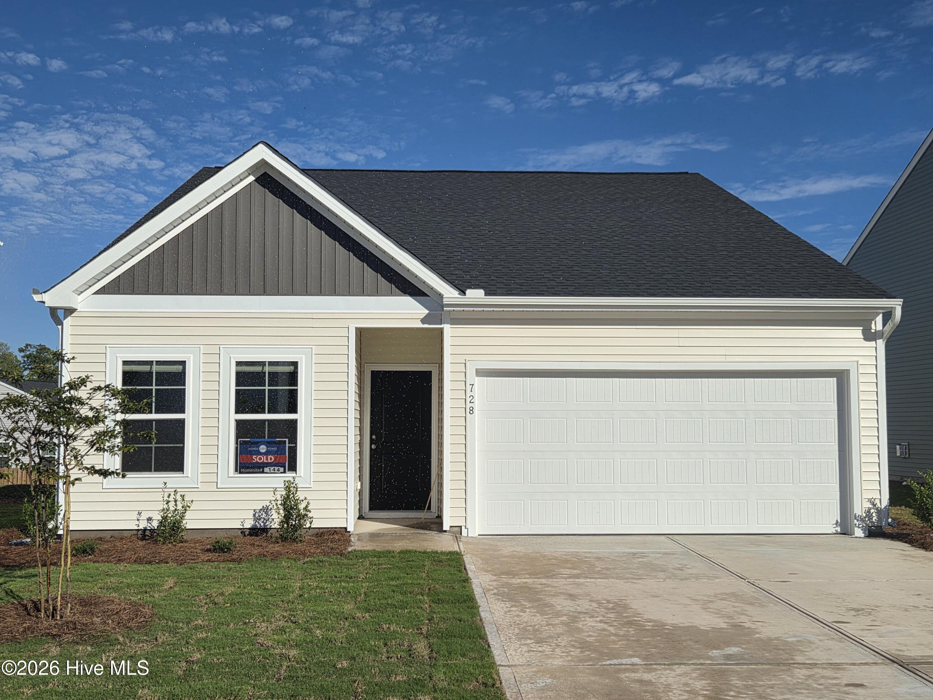 728 Mallory Drive Property Photo 2