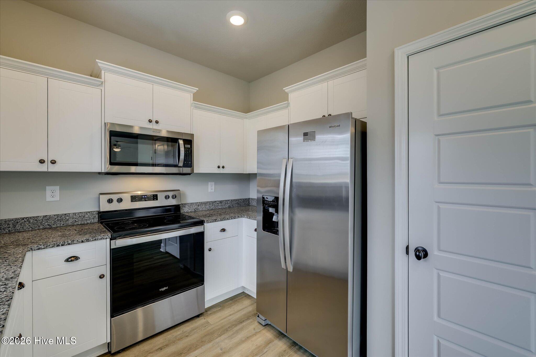 241 Silver Court Property Photo 13