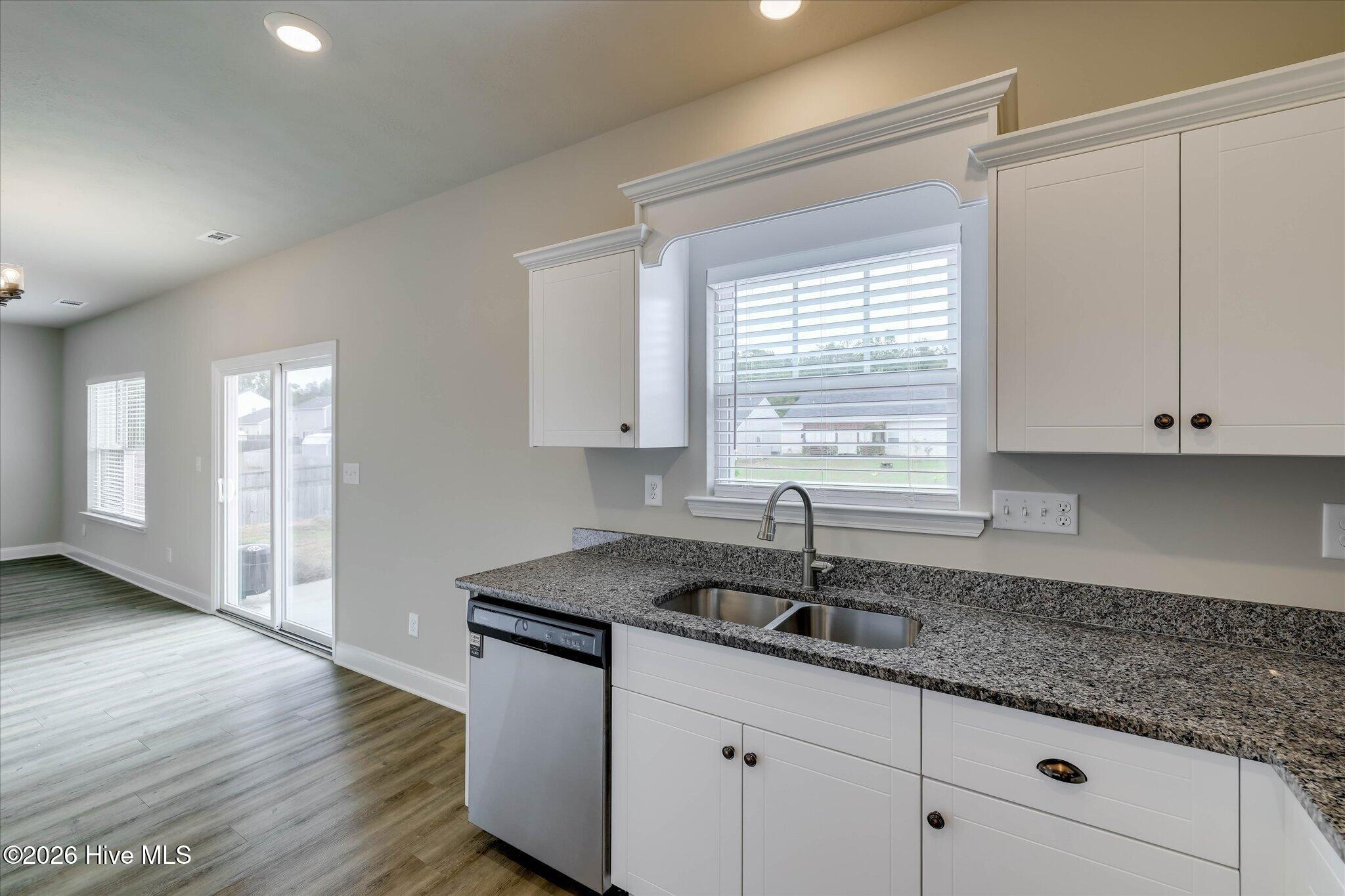 241 Silver Court Property Photo 15