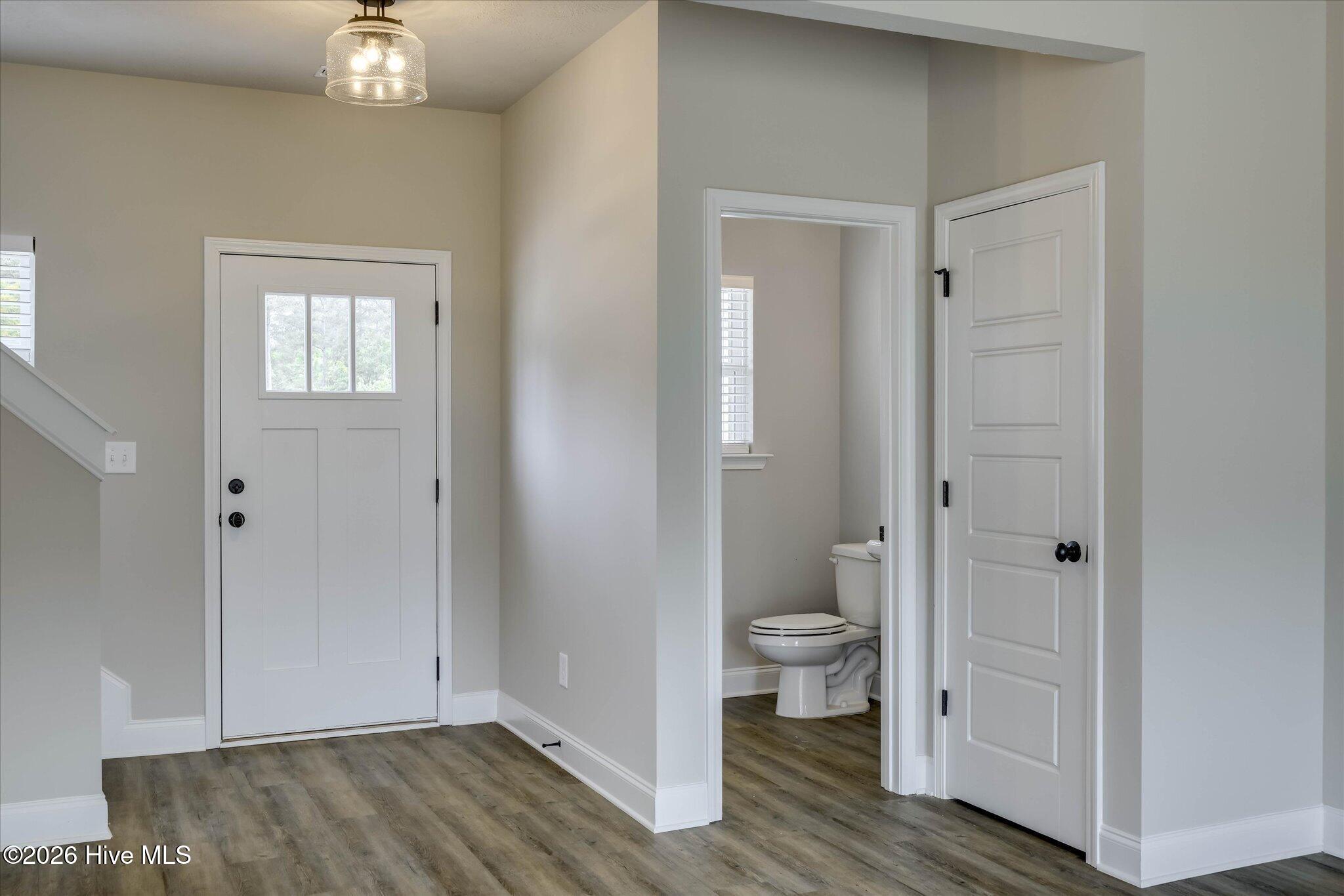 241 Silver Court Property Photo 18
