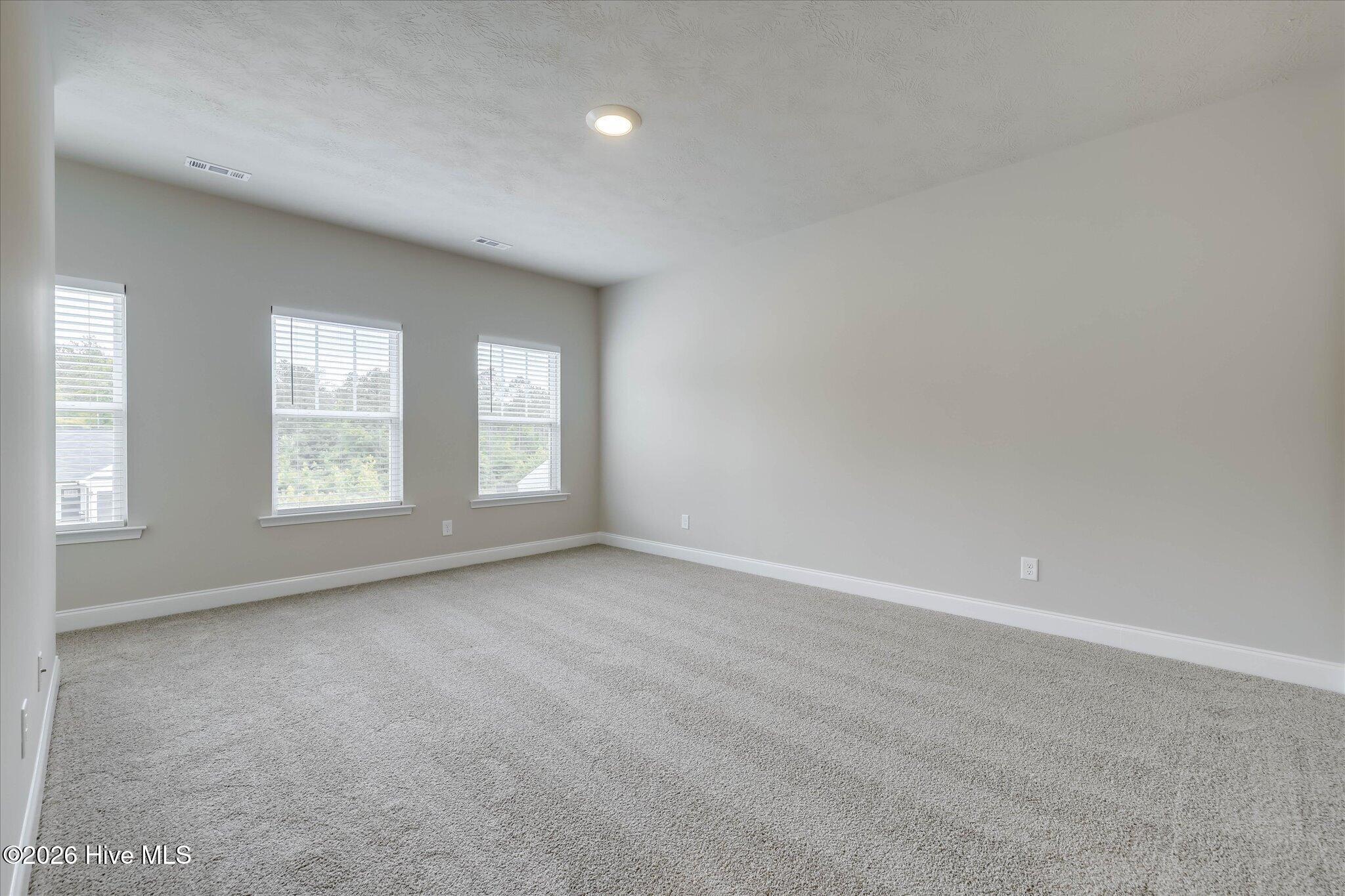 241 Silver Court Property Photo 23