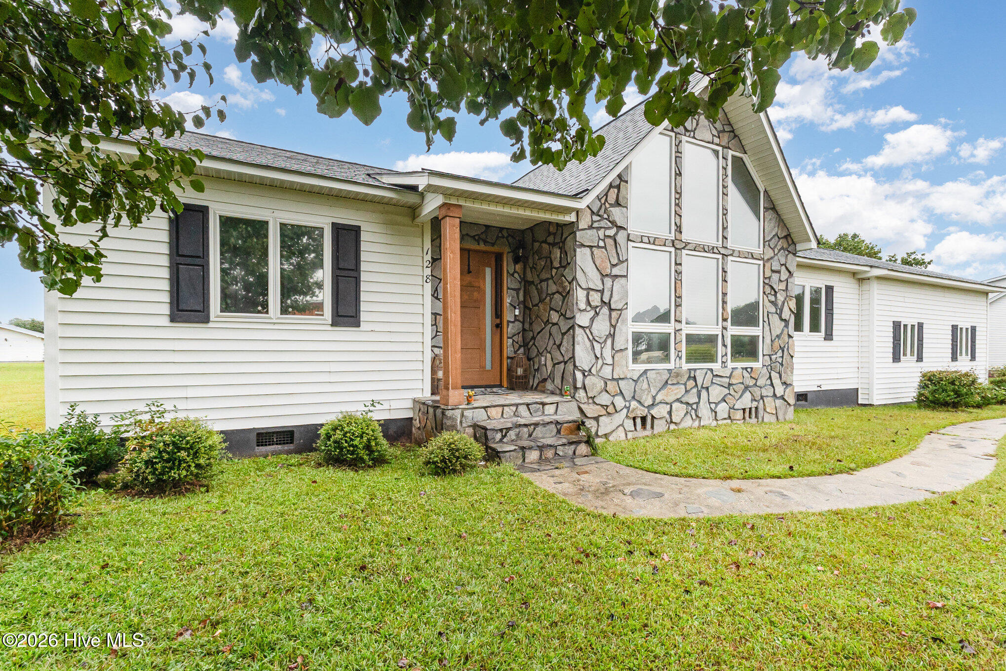 128 Linda Street Property Photo 5