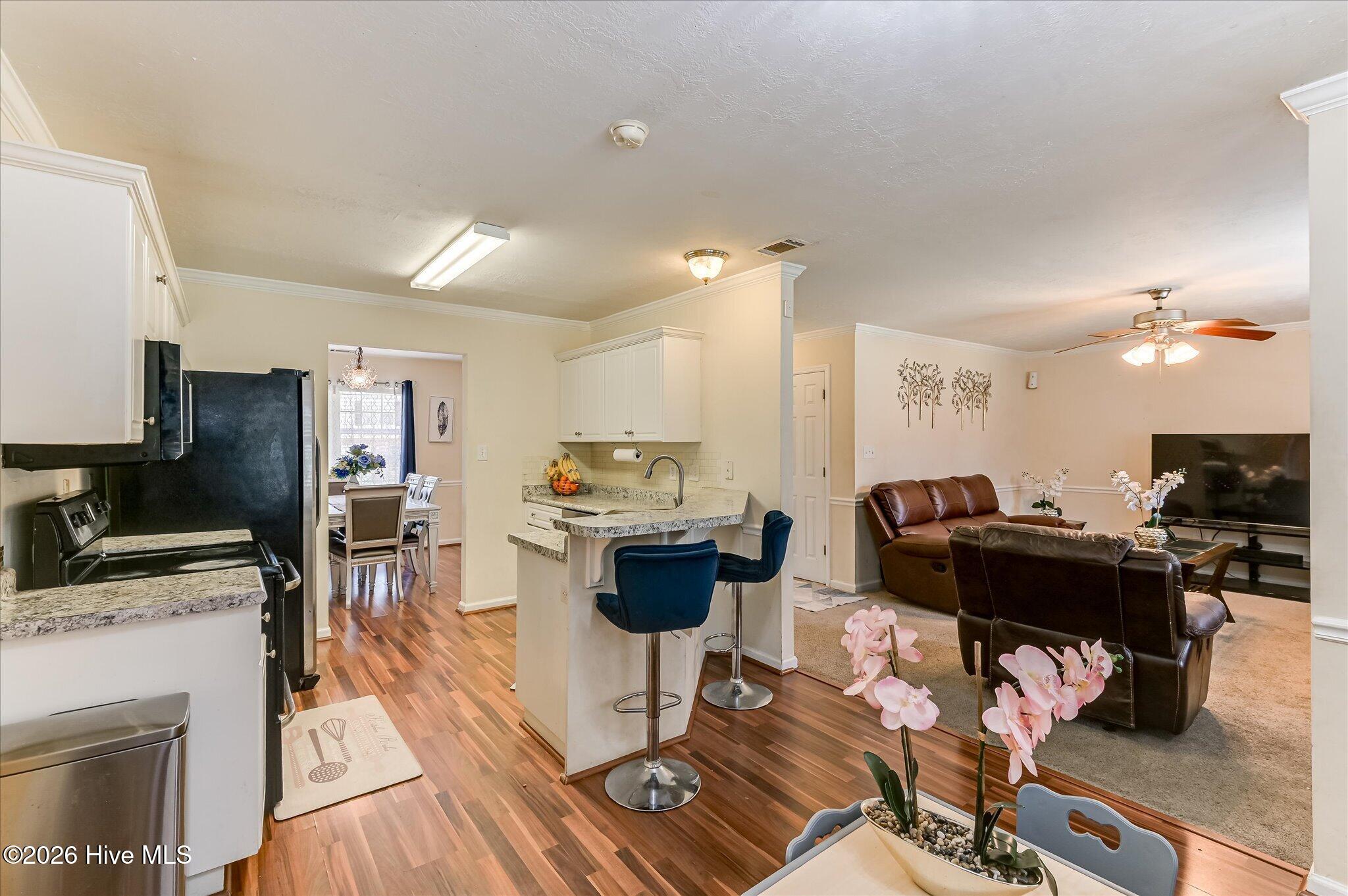 6121 Independence Way Property Photo 14