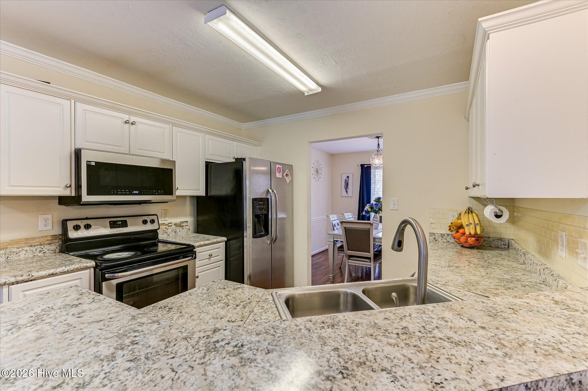 6121 Independence Way Property Photo 16