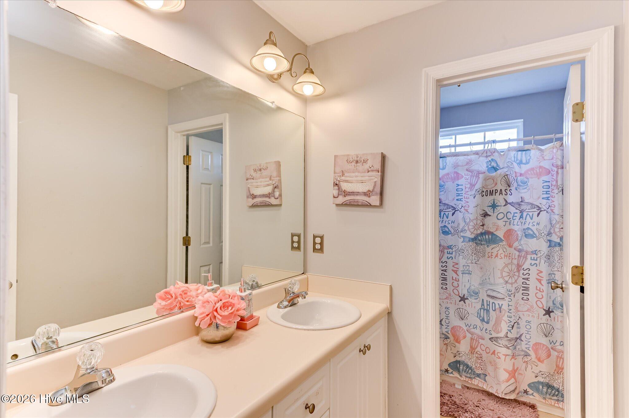 6121 Independence Way Property Photo 33
