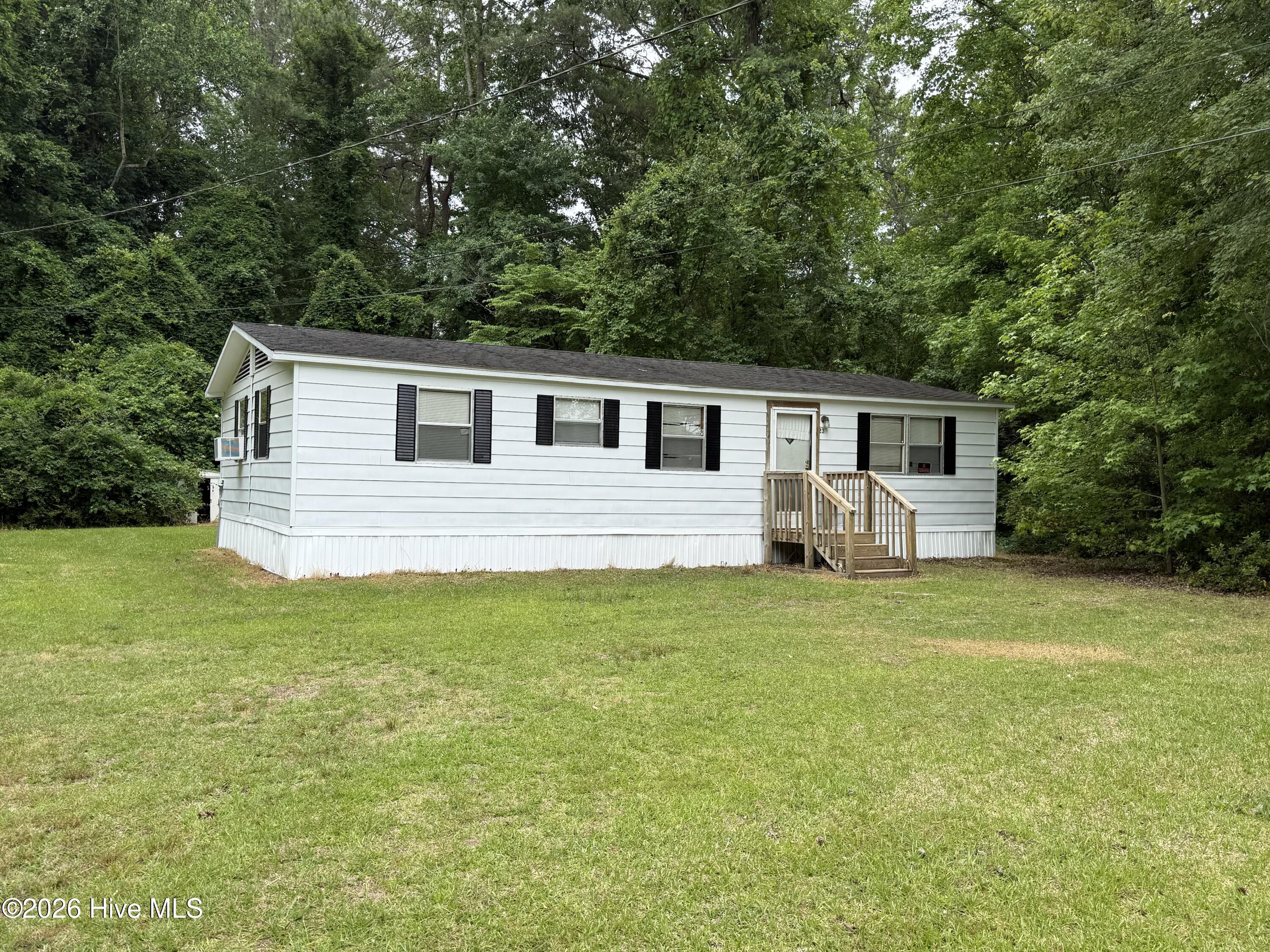 233 Willow Drive Property Photo 1