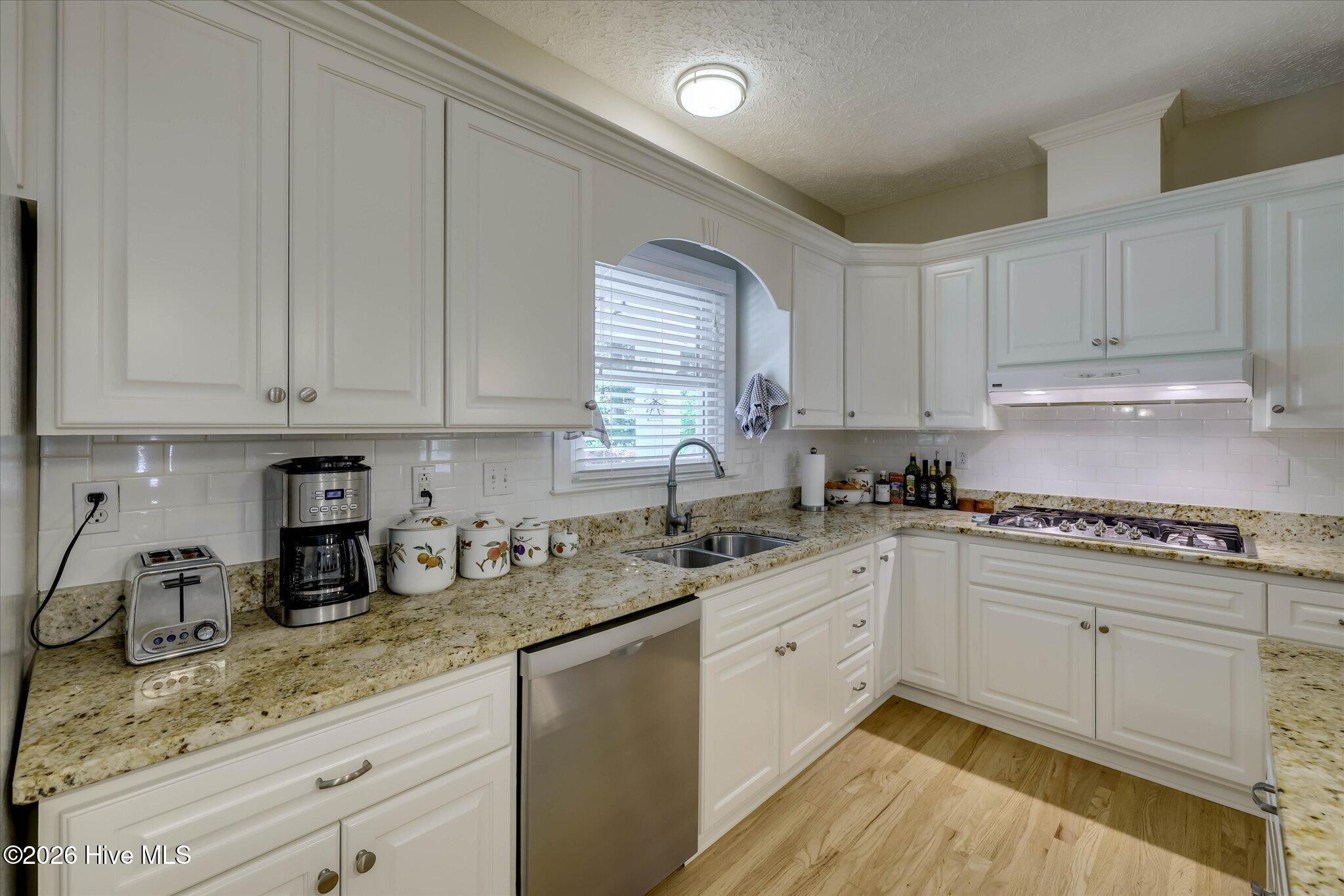 687 Whitewood Way Property Photo 25