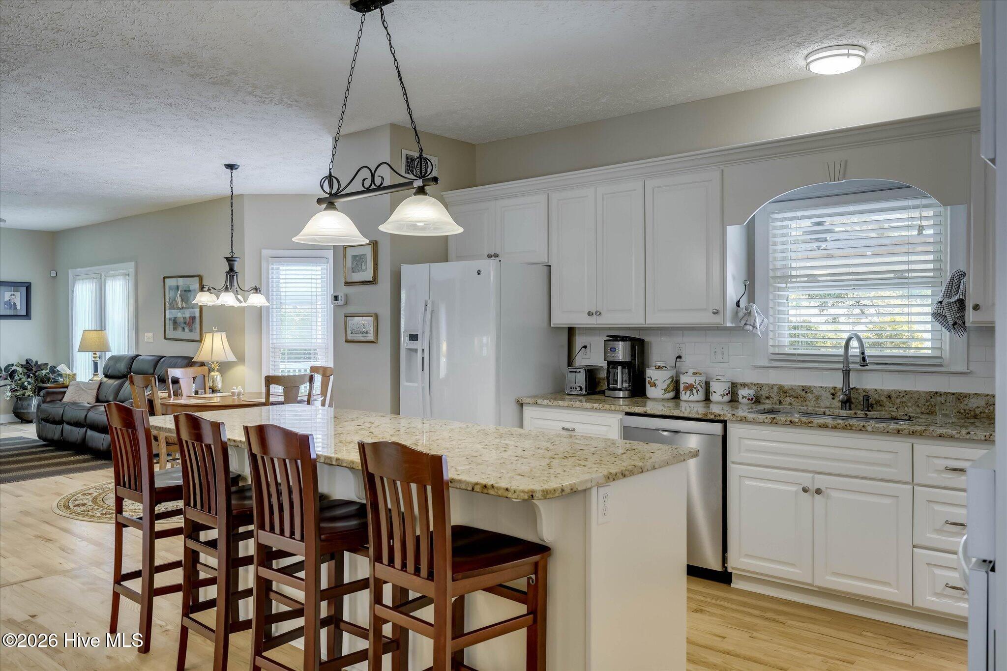 687 Whitewood Way Property Photo 26