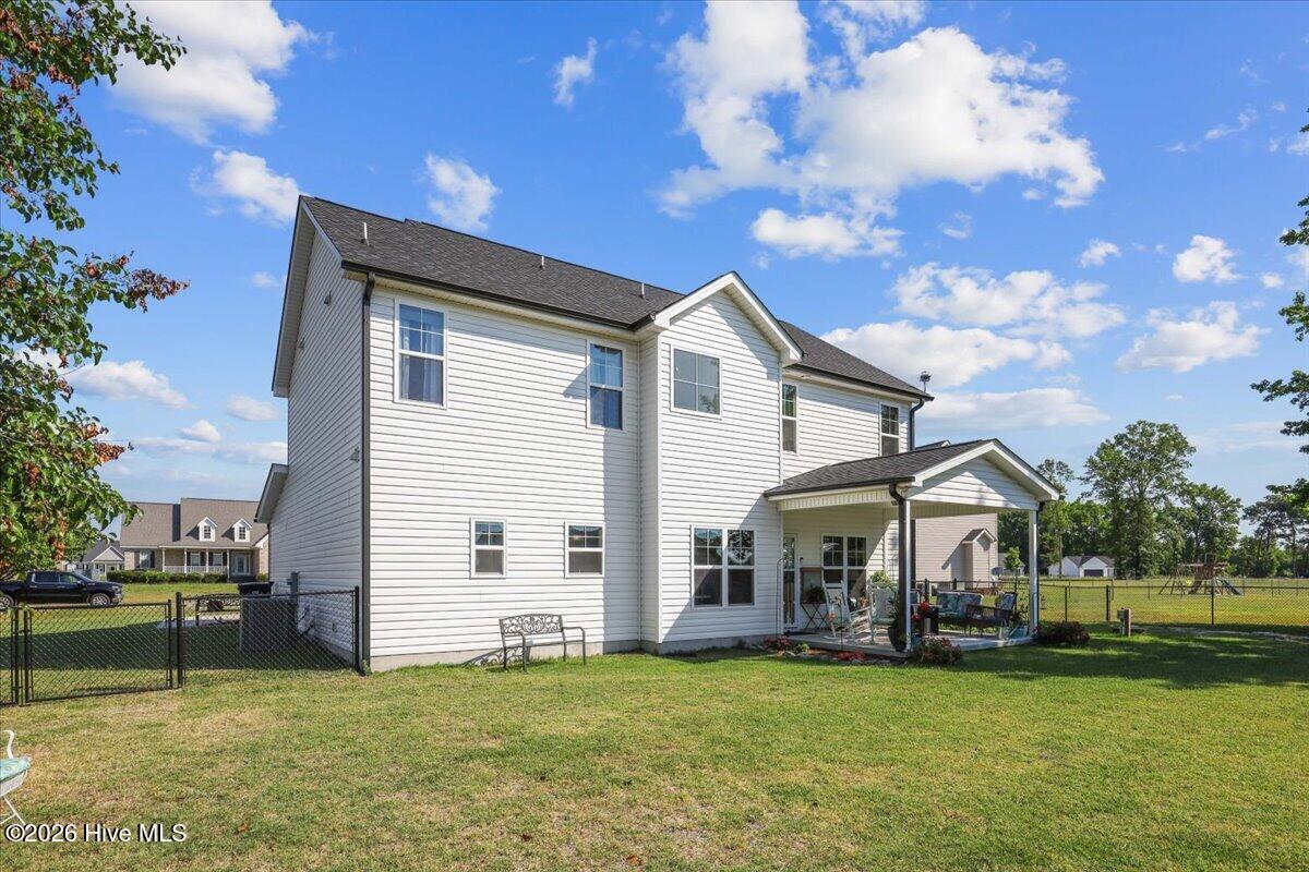 110 Davelin Place Property Photo 33