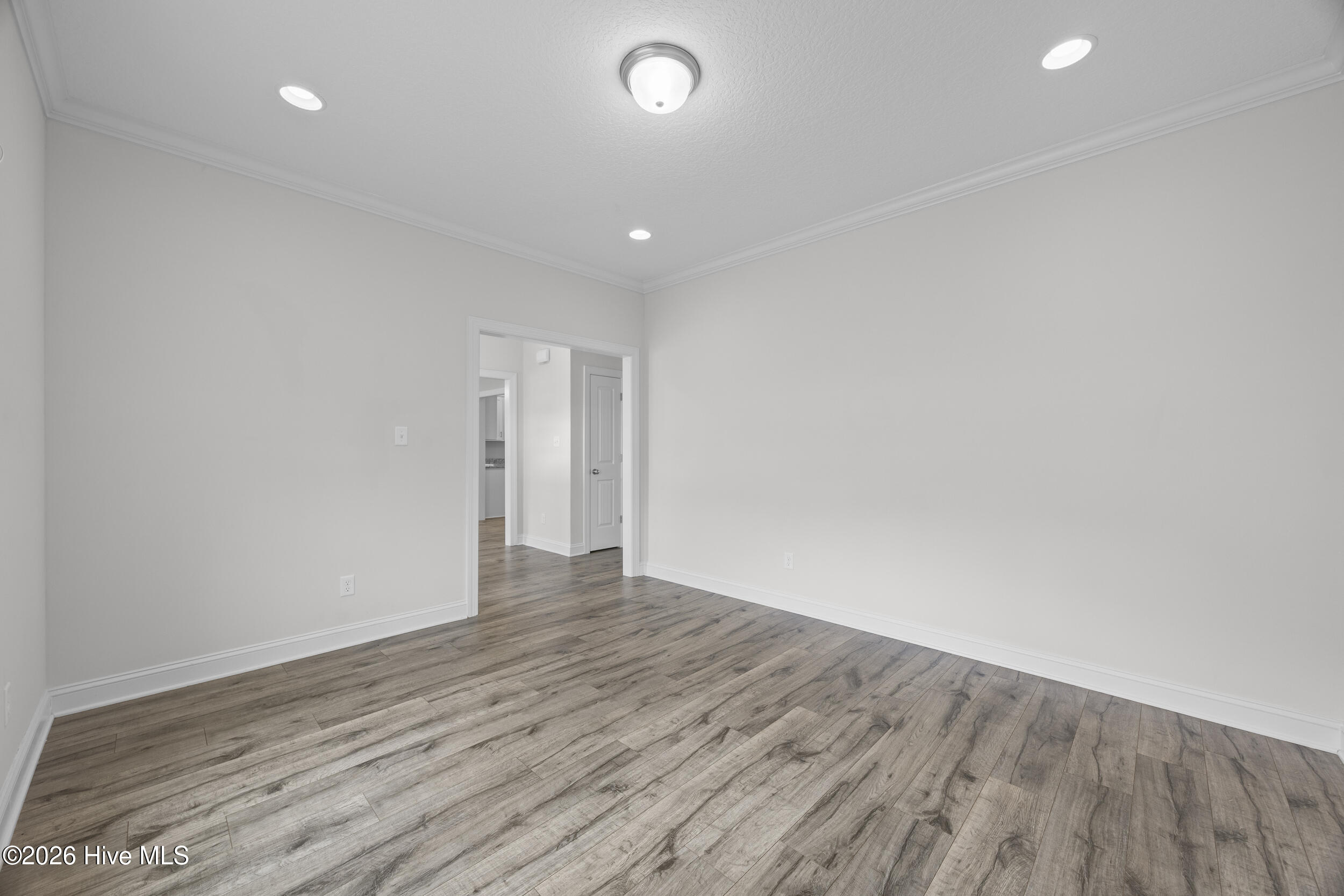 937 Uplands Lane Property Photo 8