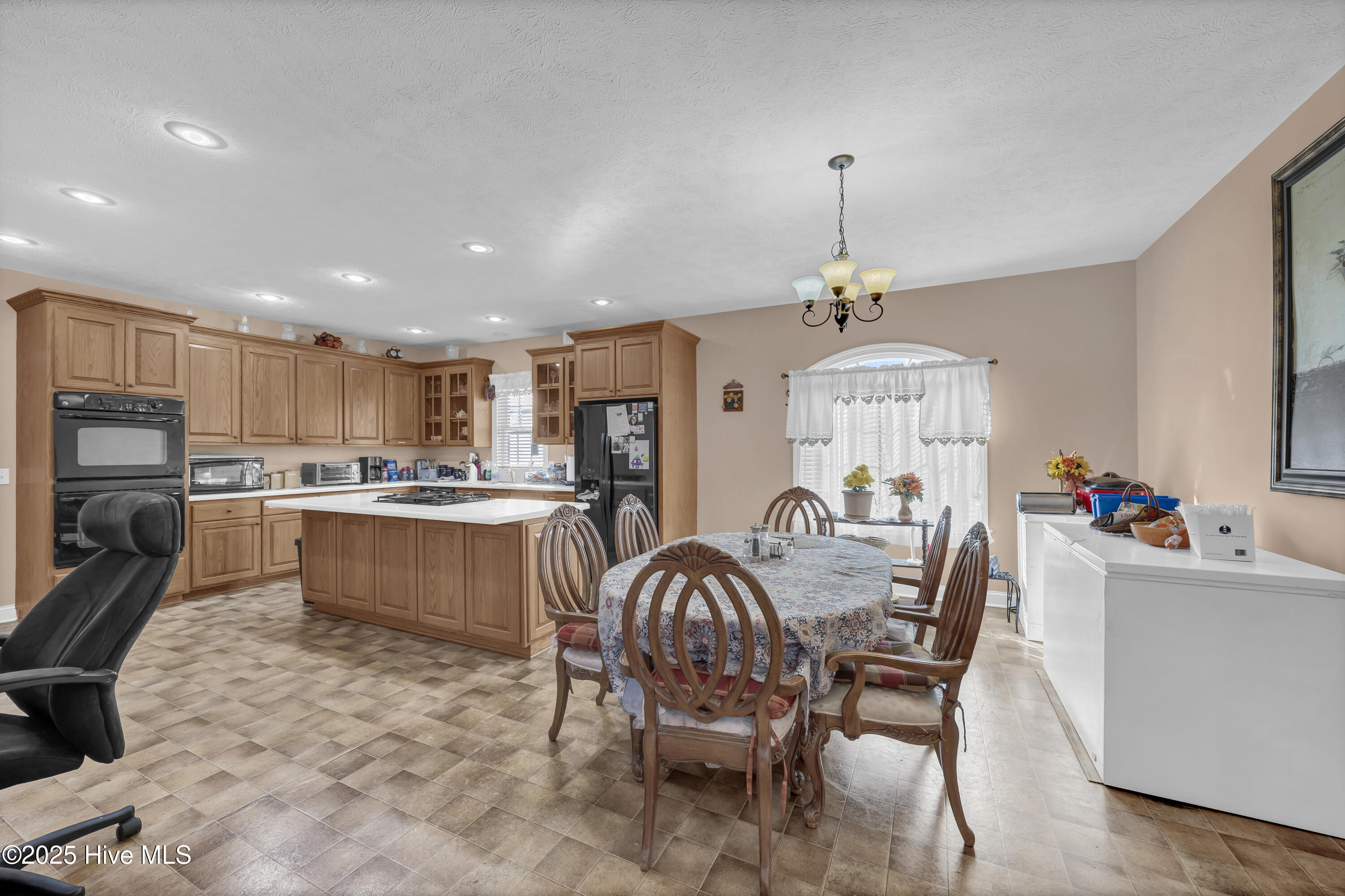 701 Best Road Property Photo 7