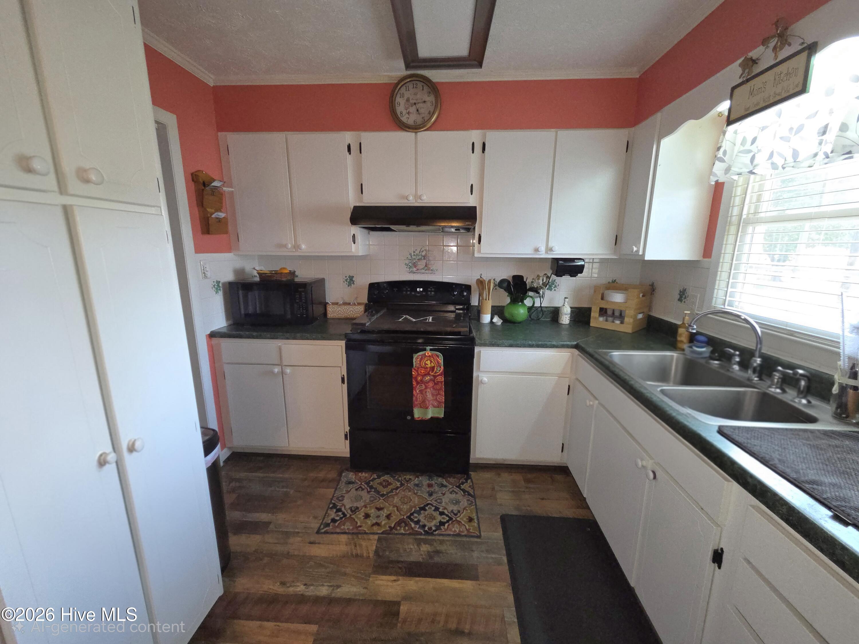 17501 Lees Mill Road Property Photo 4