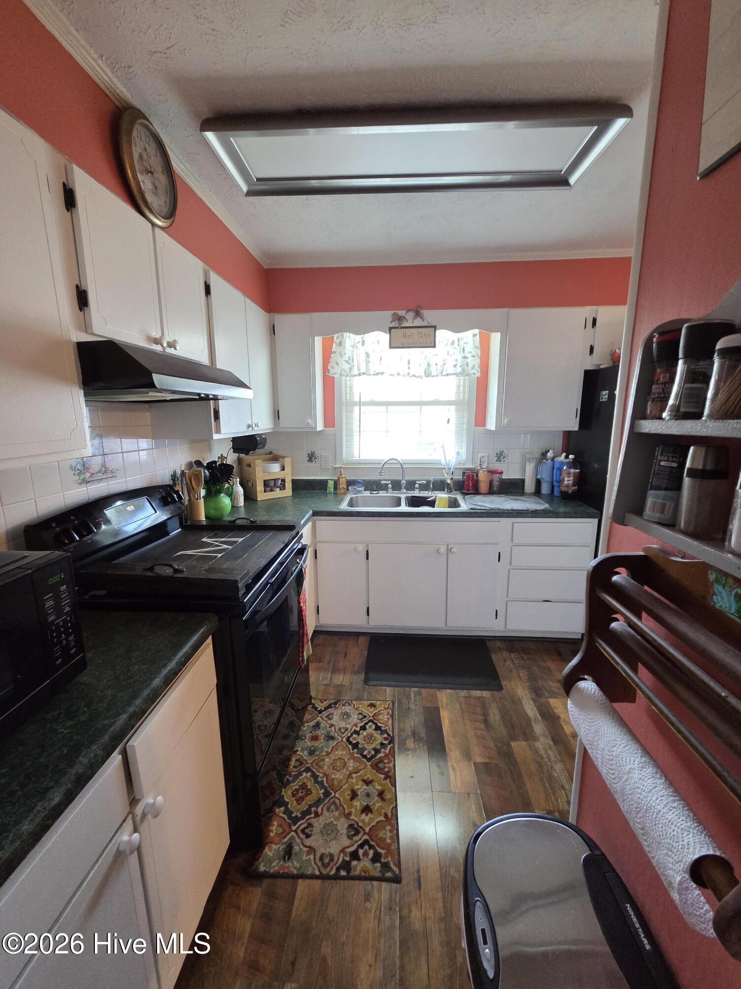 17501 Lees Mill Road Property Photo 5