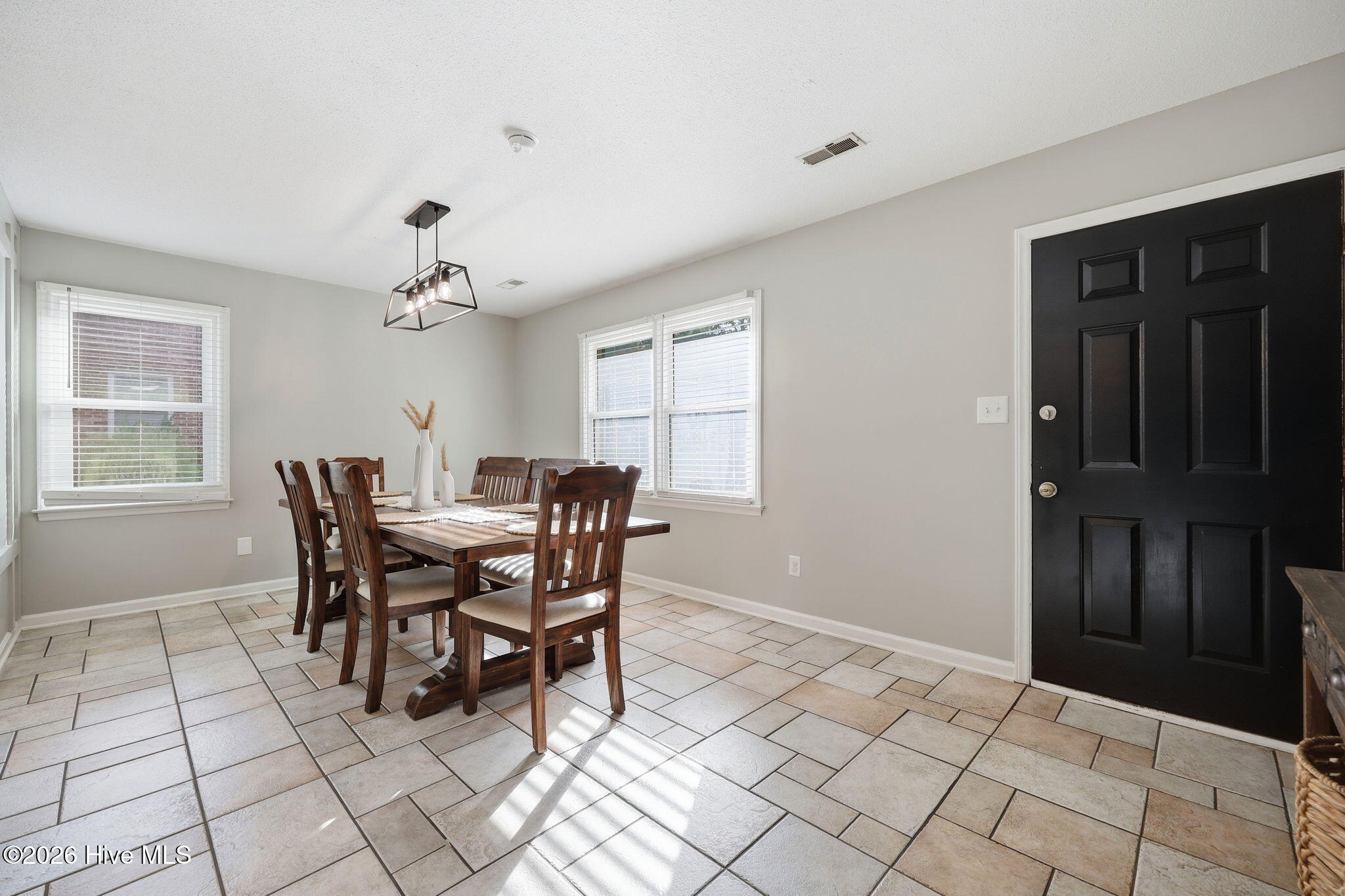 116 E Catawba Road Property Photo 5