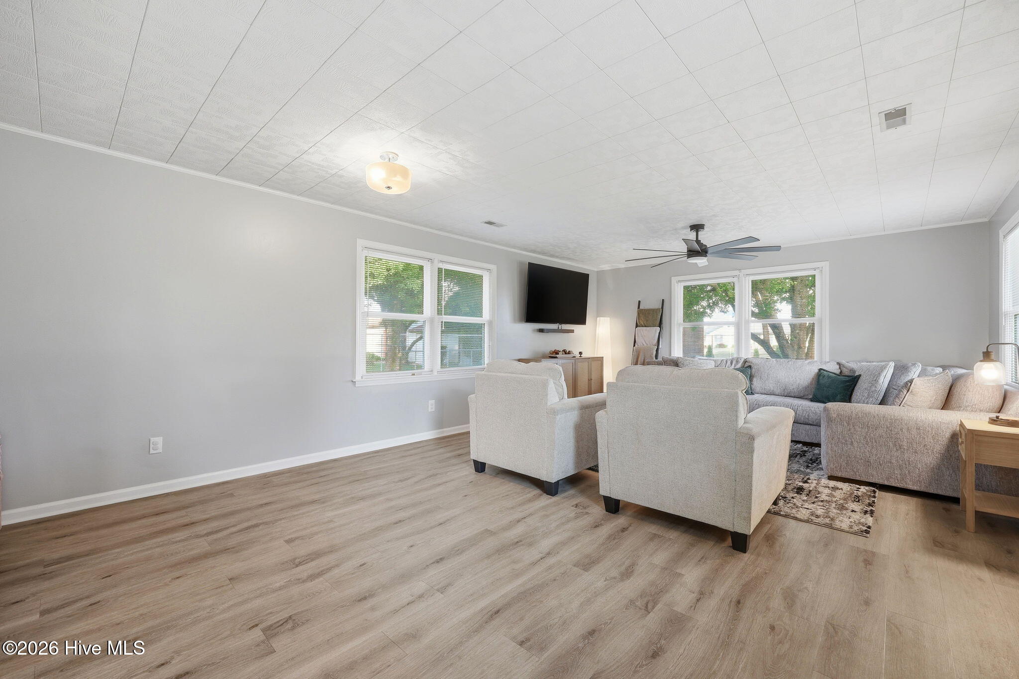 116 E Catawba Road Property Photo 16