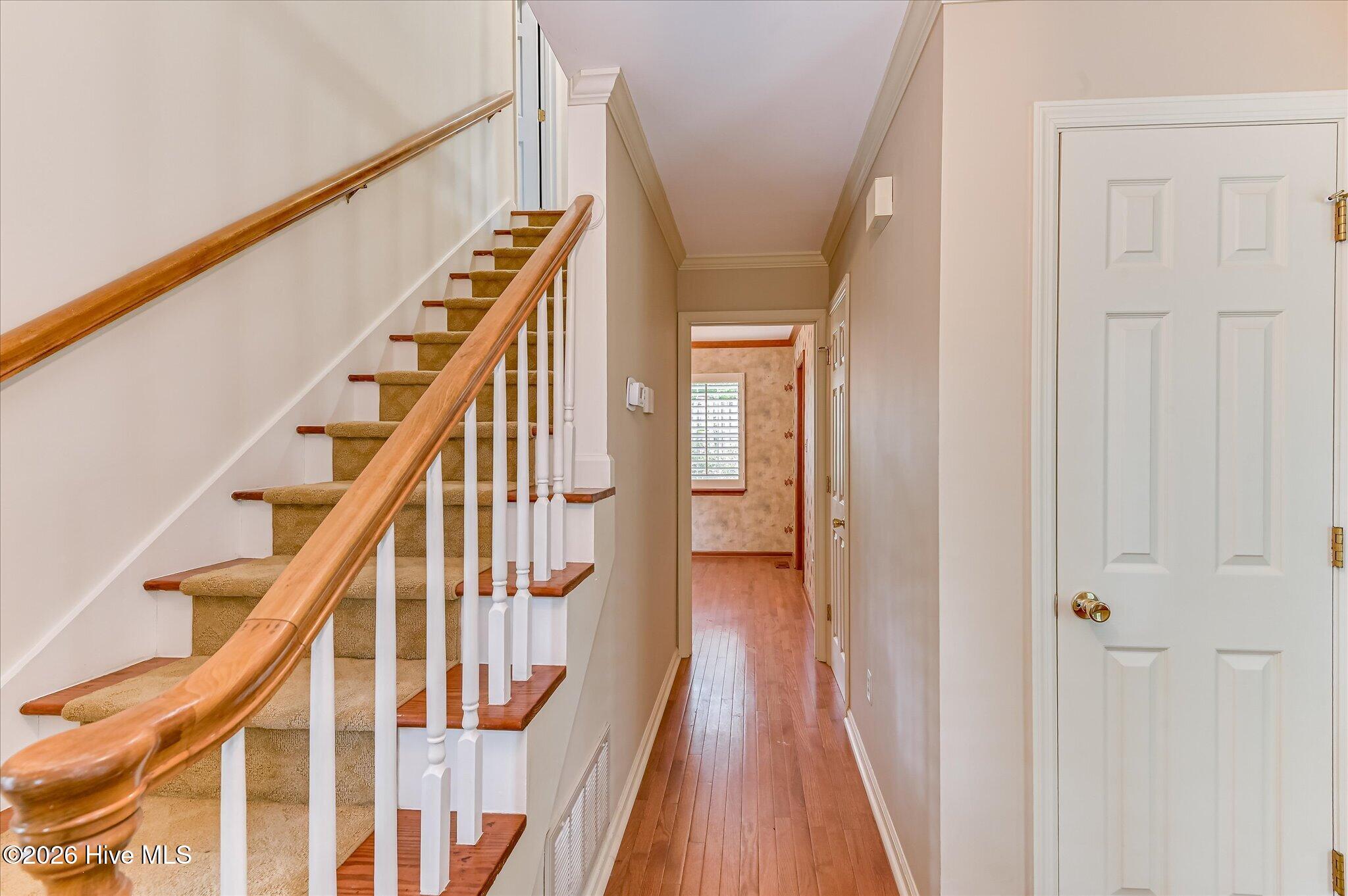 2957 Foxhall Circle Property Photo 8