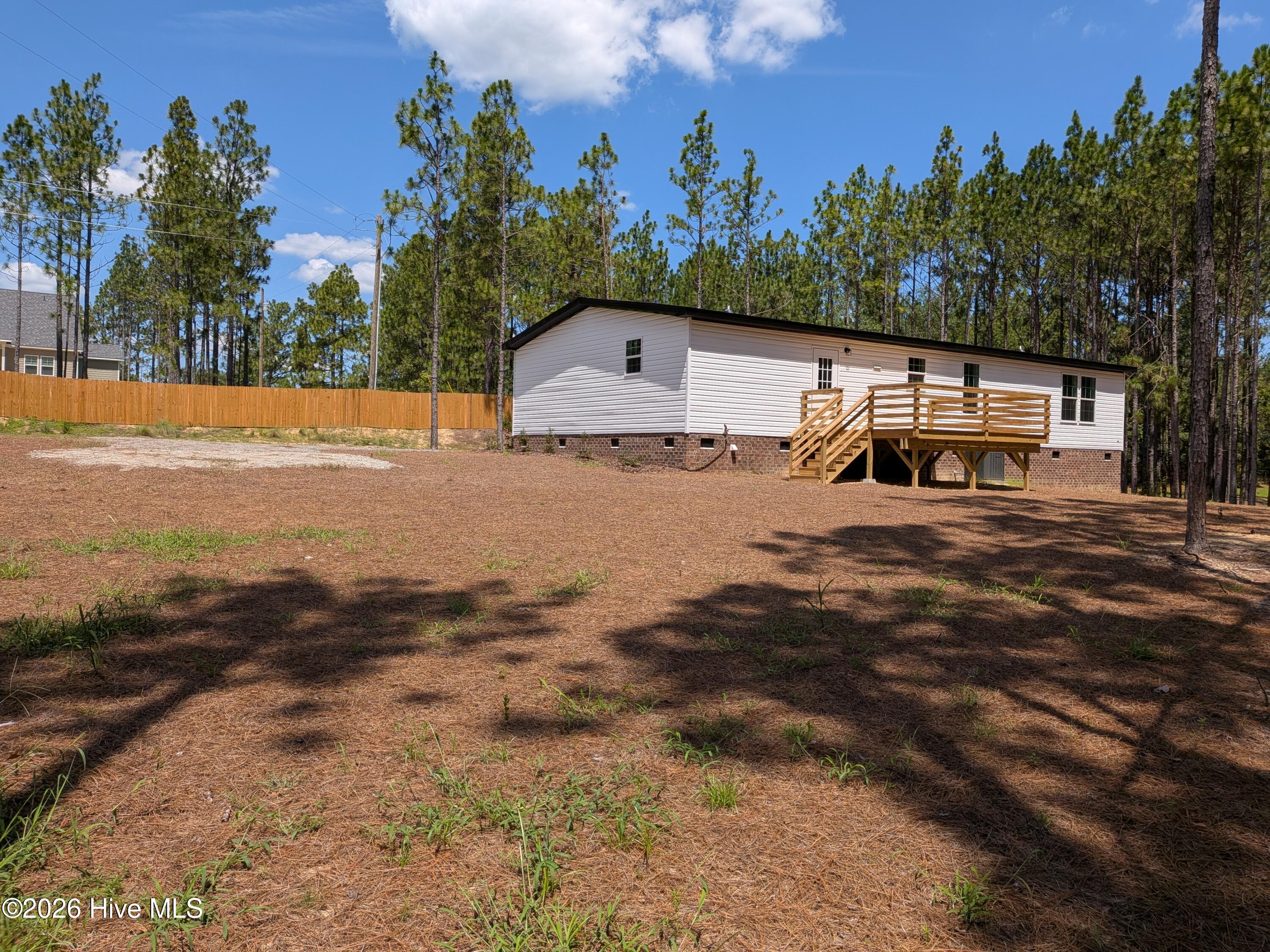 521 Veronica Way Property Photo 4