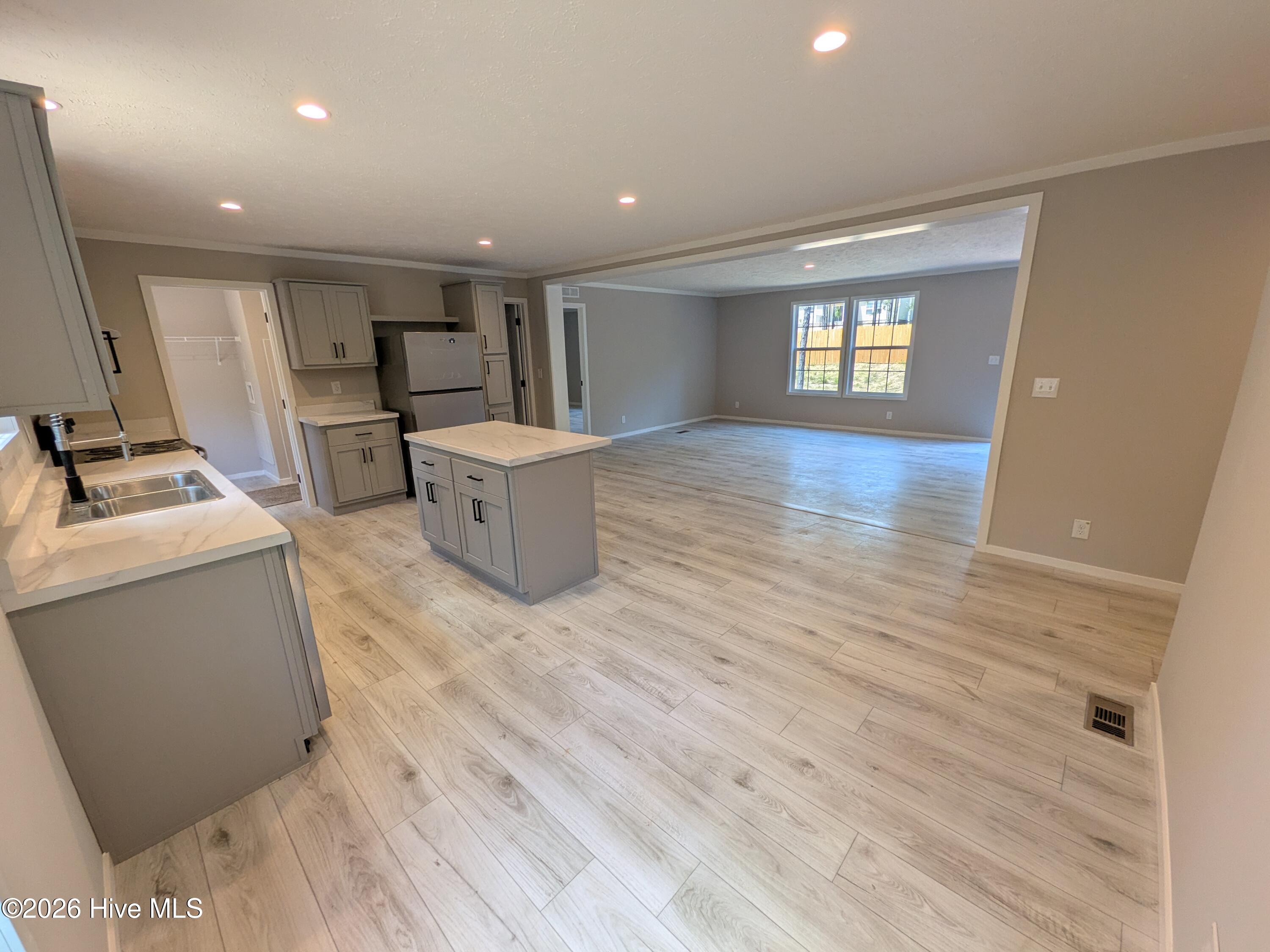 521 Veronica Way Property Photo 15
