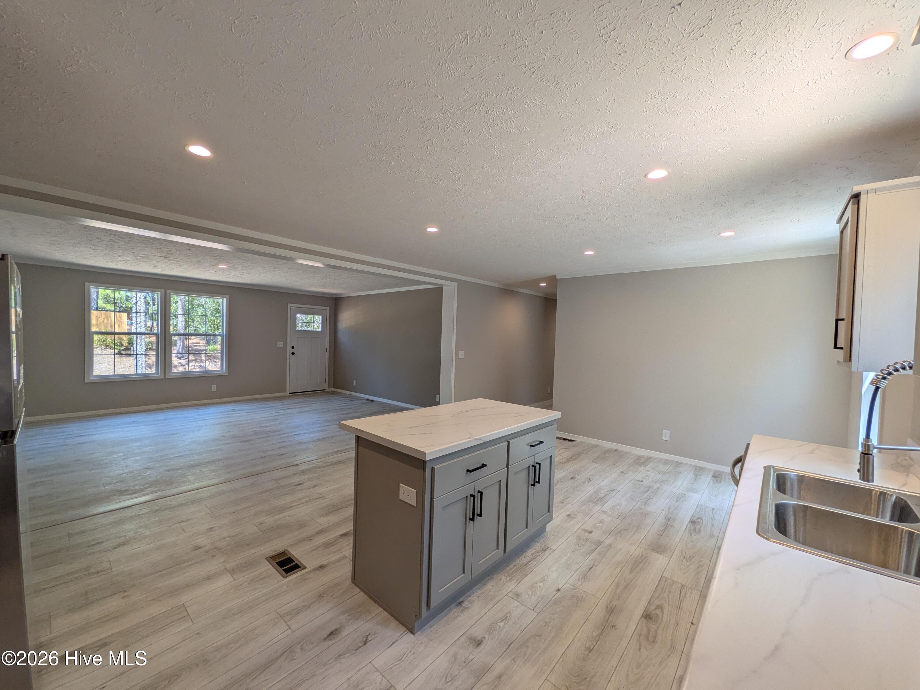 521 Veronica Way Property Photo 16