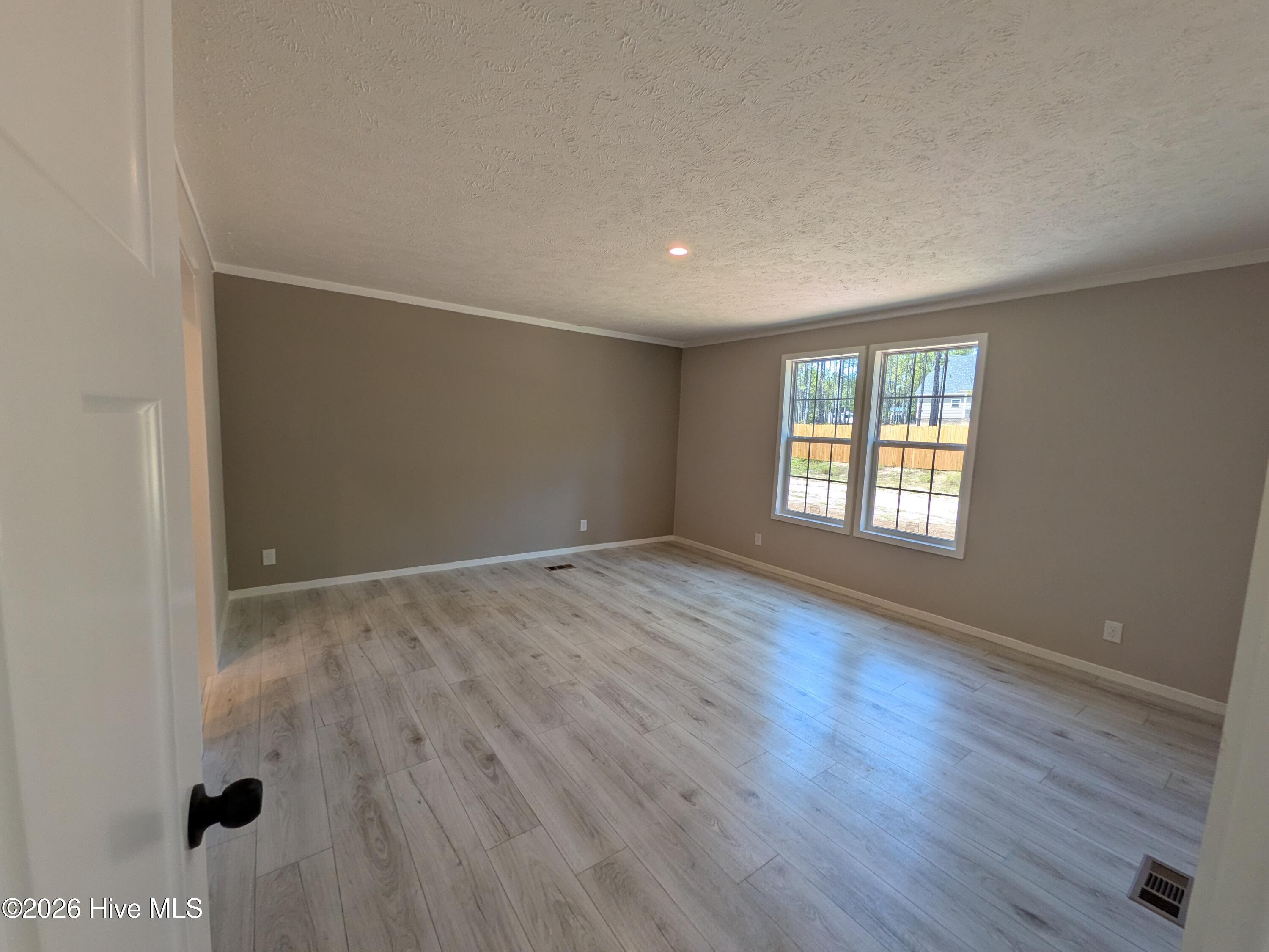 521 Veronica Way Property Photo 23