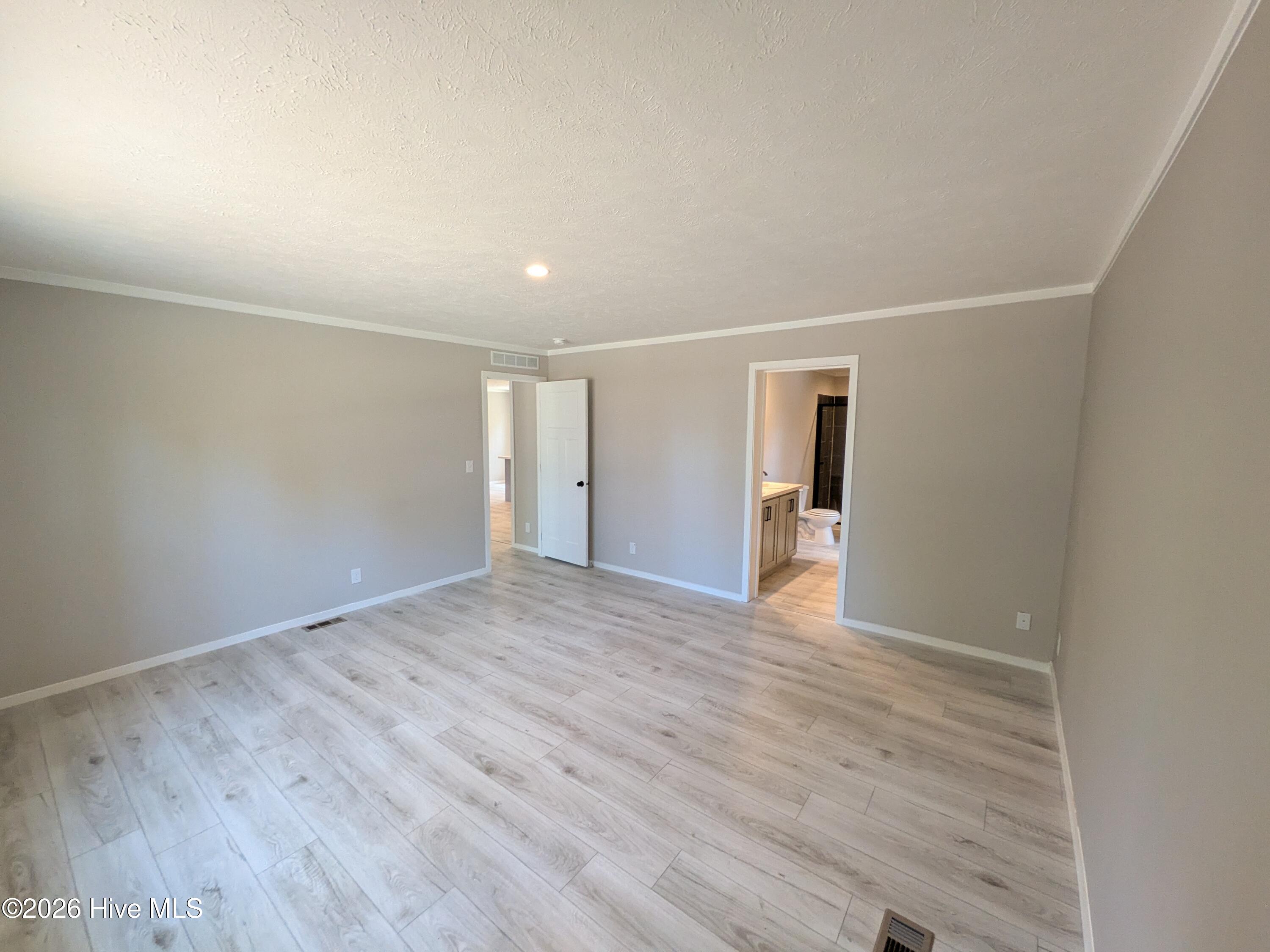 521 Veronica Way Property Photo 24