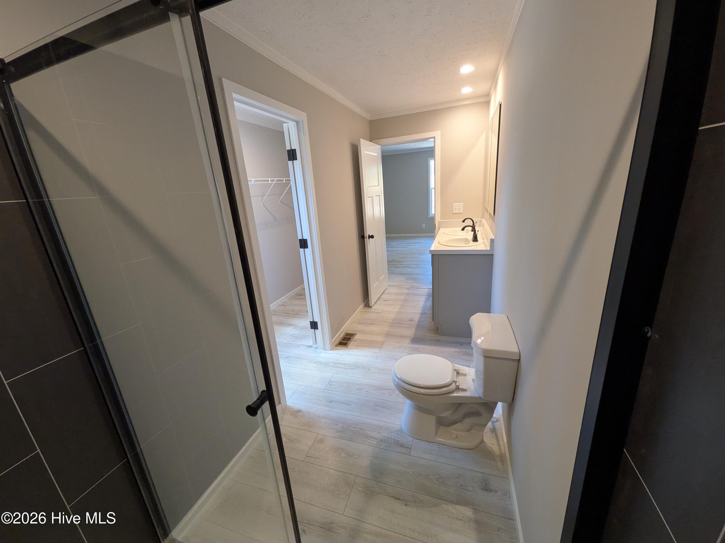 521 Veronica Way Property Photo 29