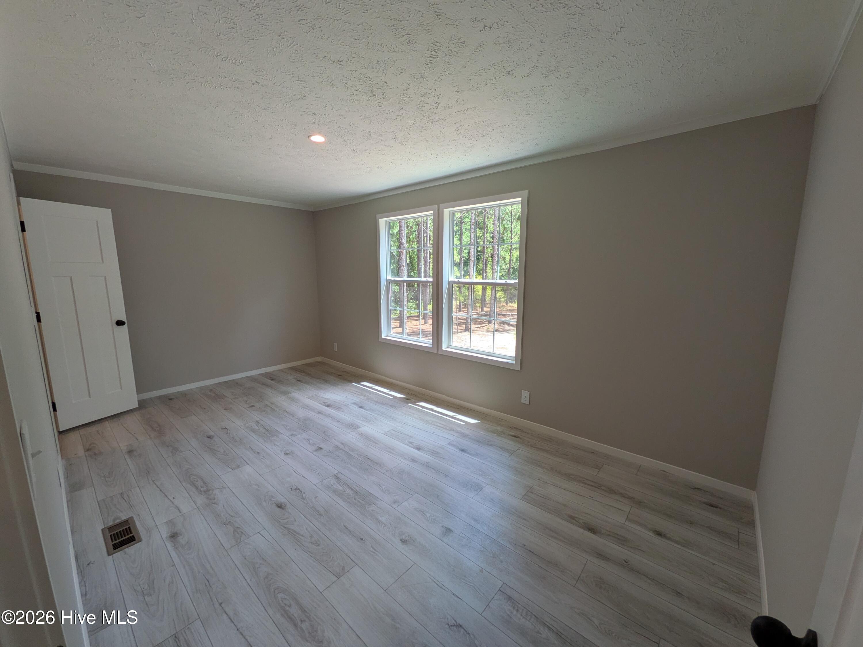 521 Veronica Way Property Photo 34