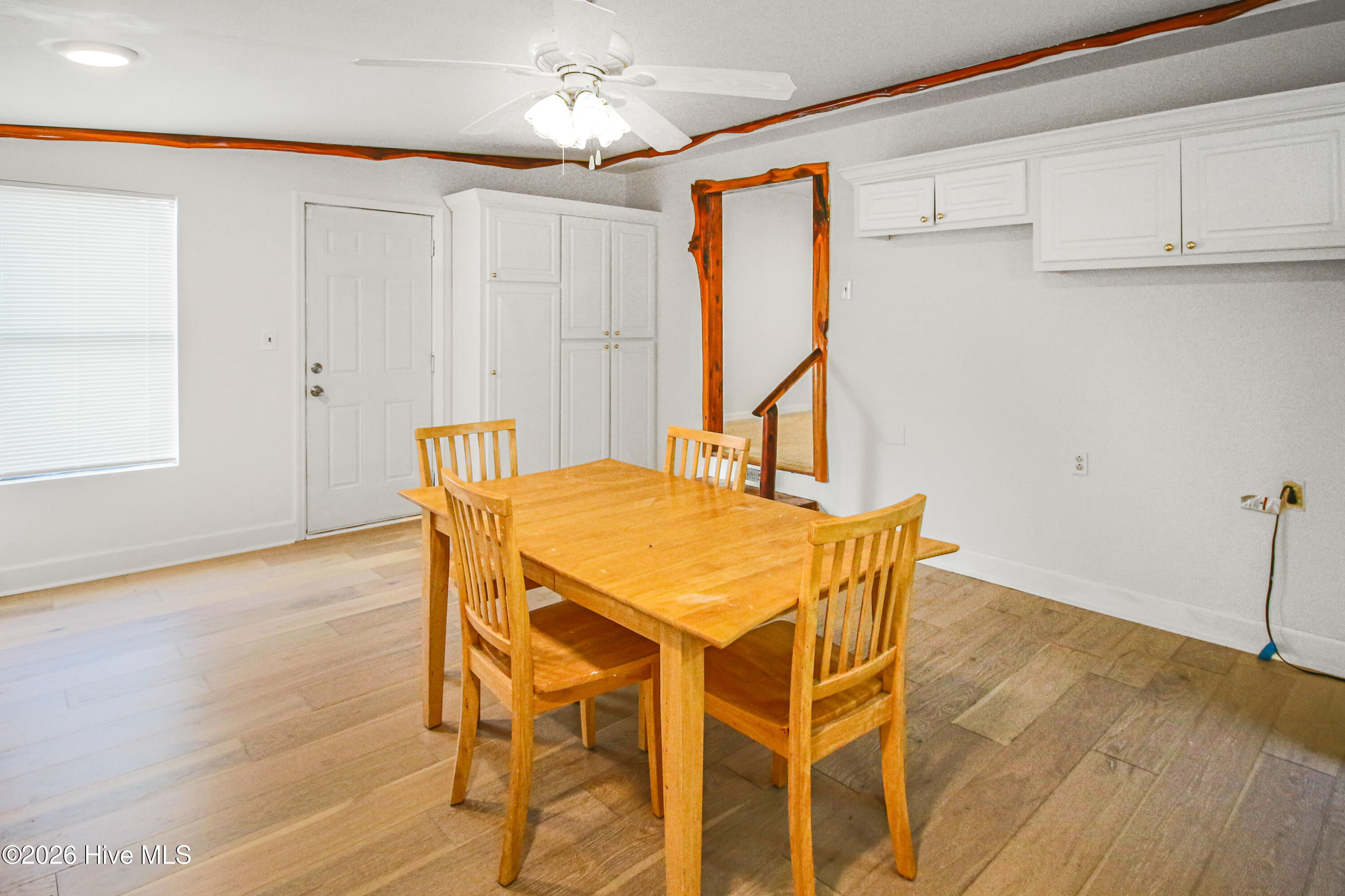 5315 Hobbs Road Property Photo 9