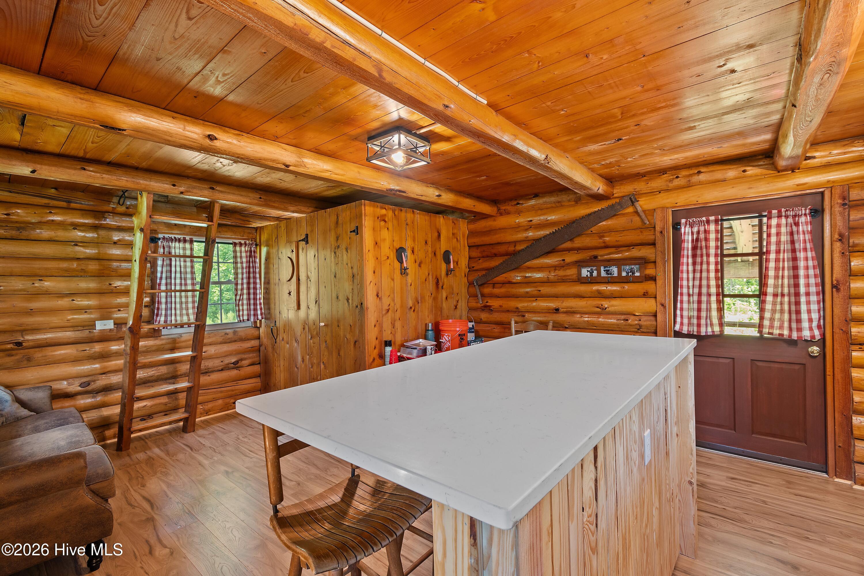 5840 Green Swamp Road Nw Property Photo 8
