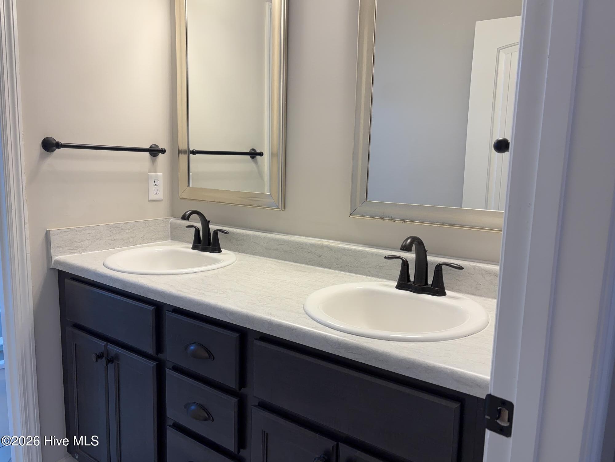 1210 Belgrove Drive Property Photo 23