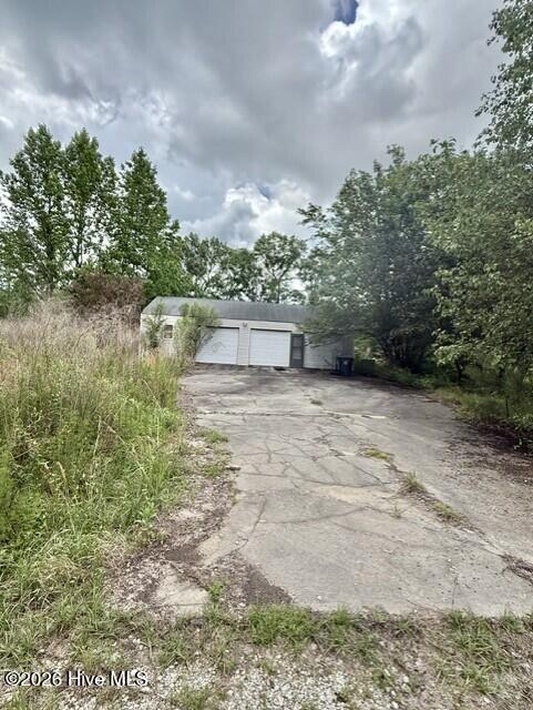 1537 Joy Road Property Photo 4