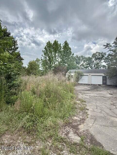 1537 Joy Road Property Photo 5