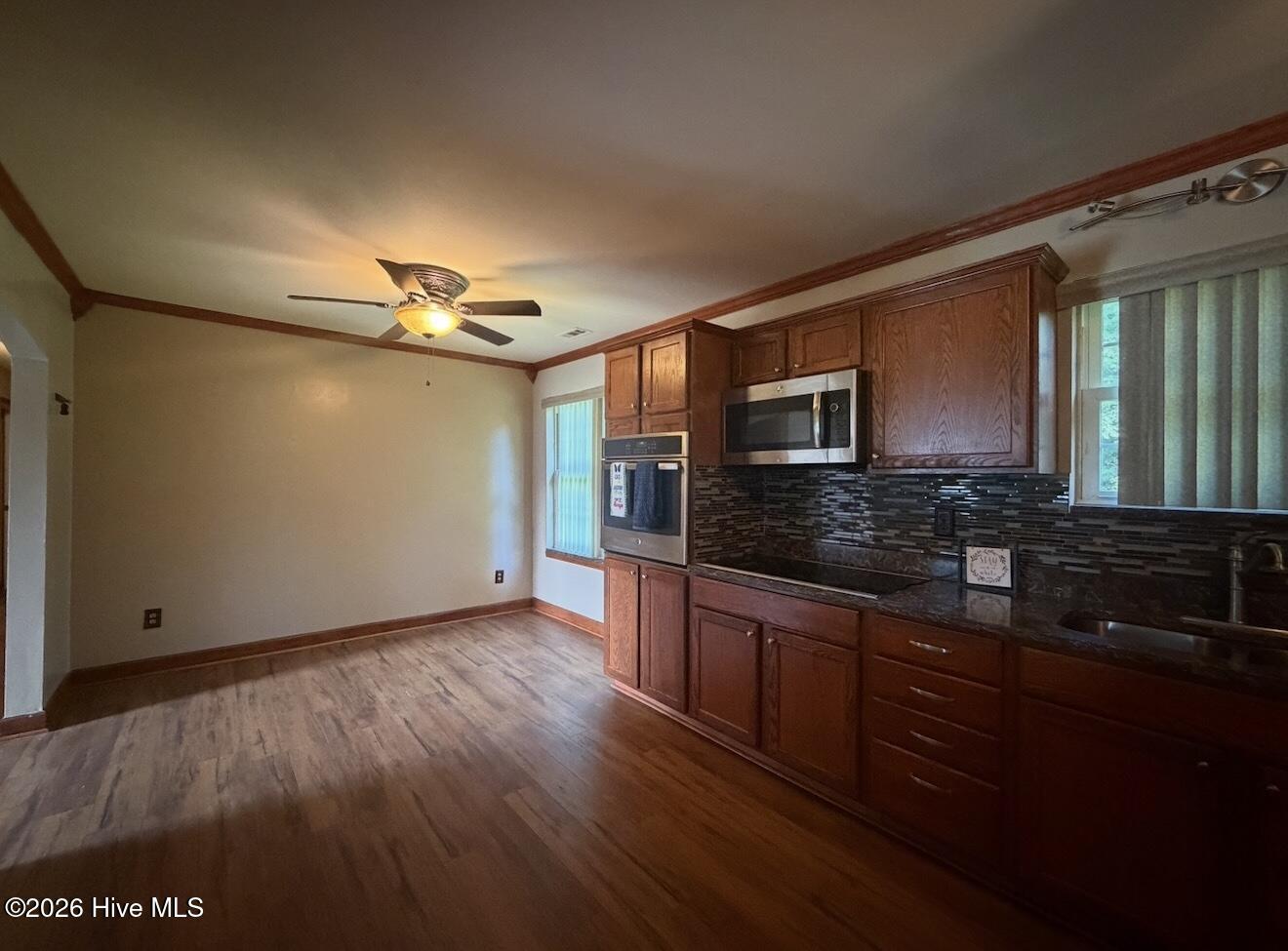 714 Conifer Circle Property Photo 9